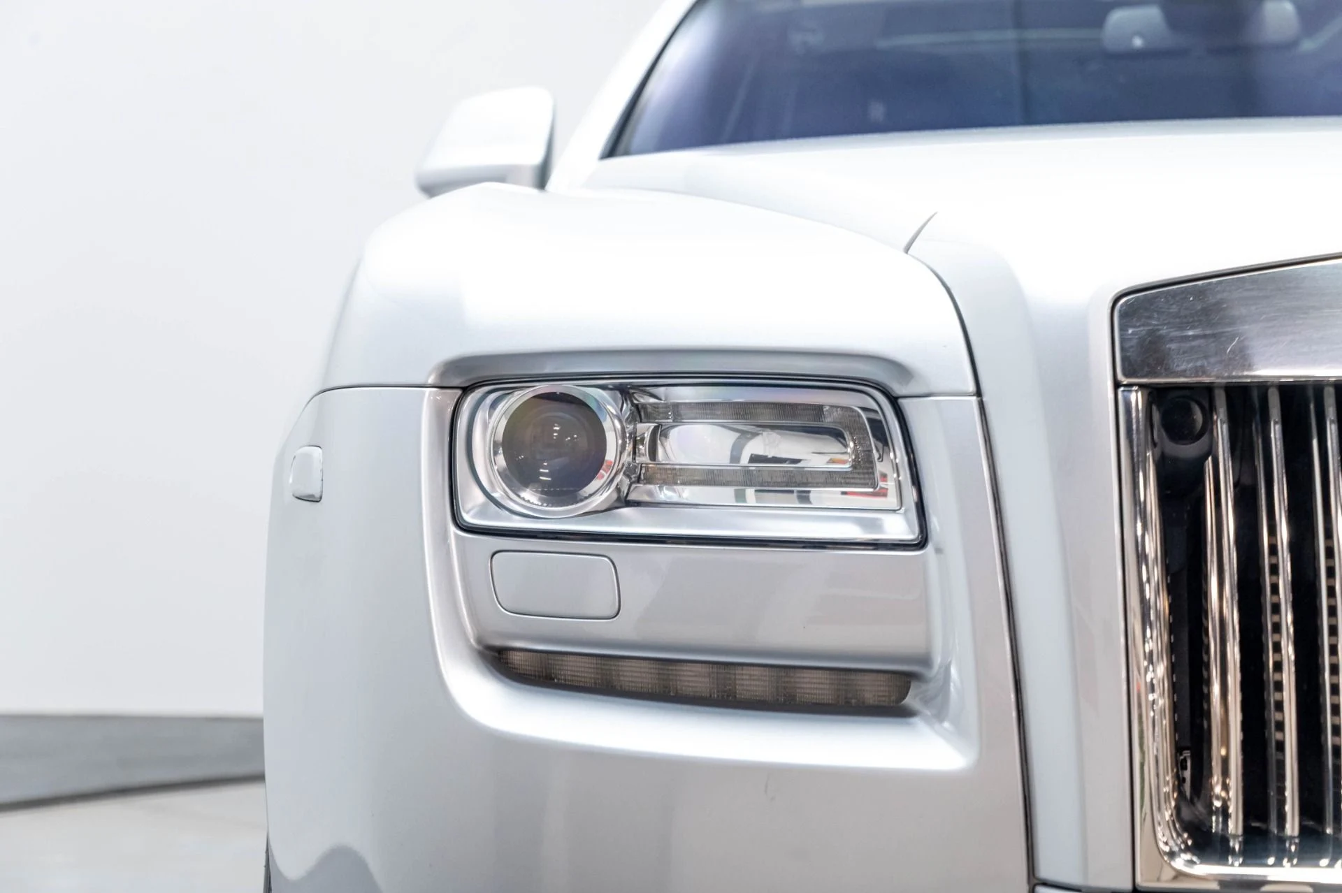 mph063_2298675531_Used_2012_Rolls_Royce_Ghost_1778014944_a821ed46b5