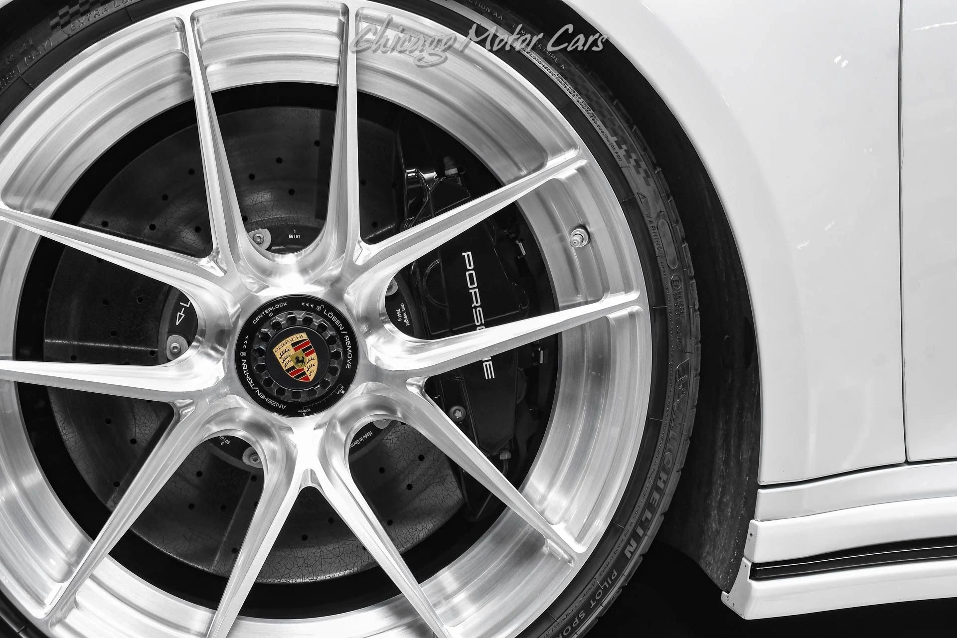 mph063_2299618520_13348_p64_l_4cf1bf10db