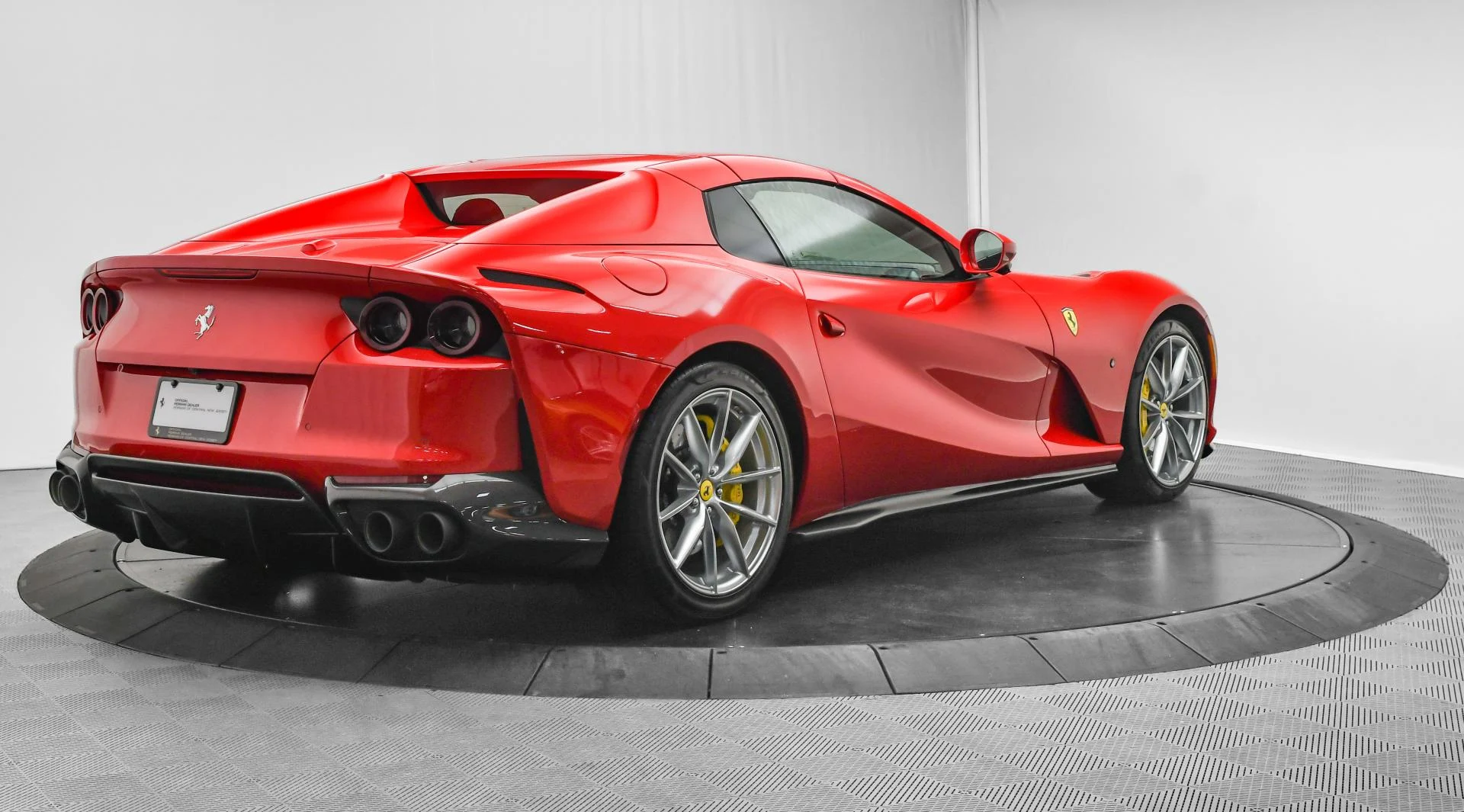 mph063_2307370446_Used_2021_Ferrari_812_GTS_1753257520_1530ad7985