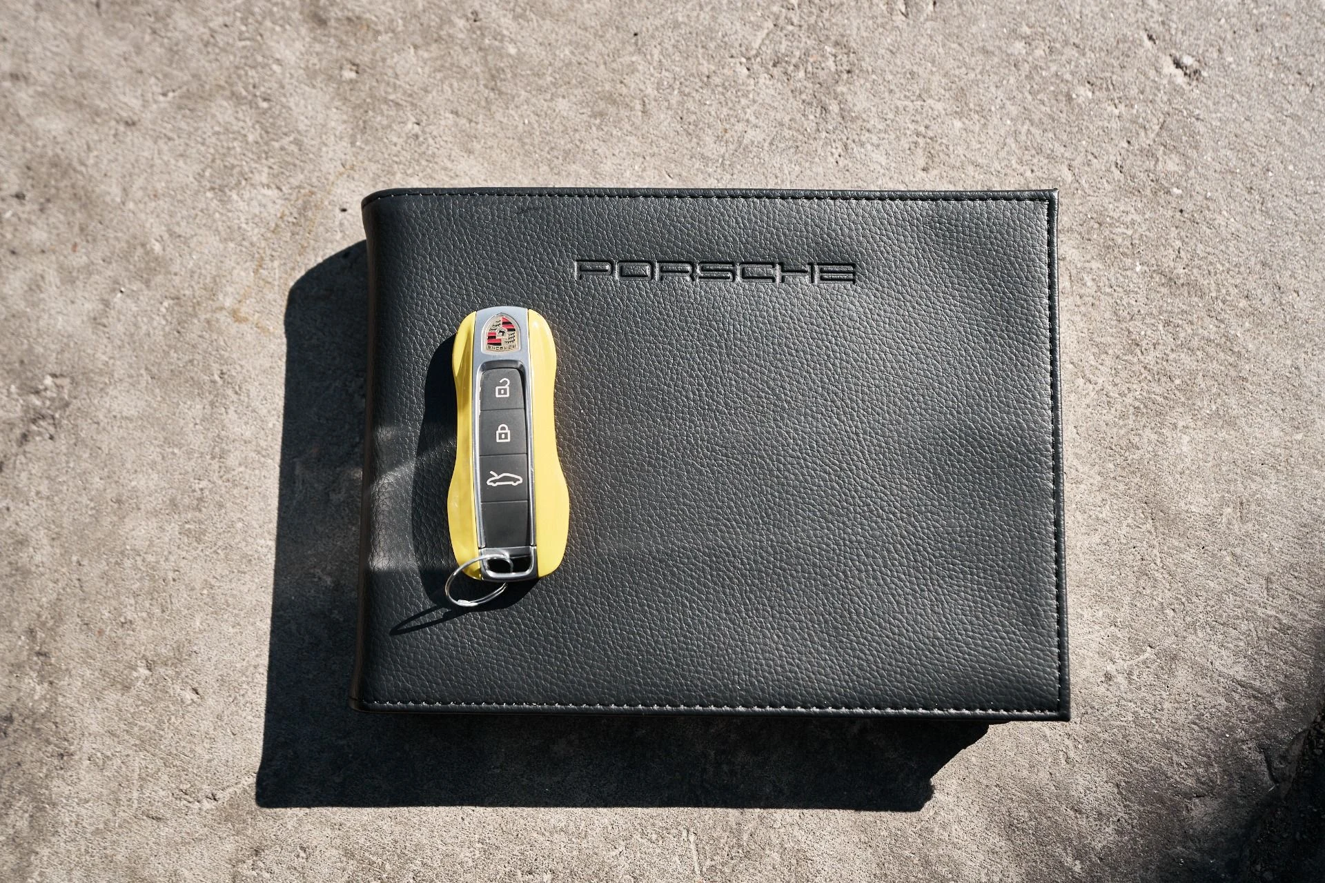 mph063_2310627528_Used_2023_Porsche_911_Turbo_S_1762306999_2c4eef7a83