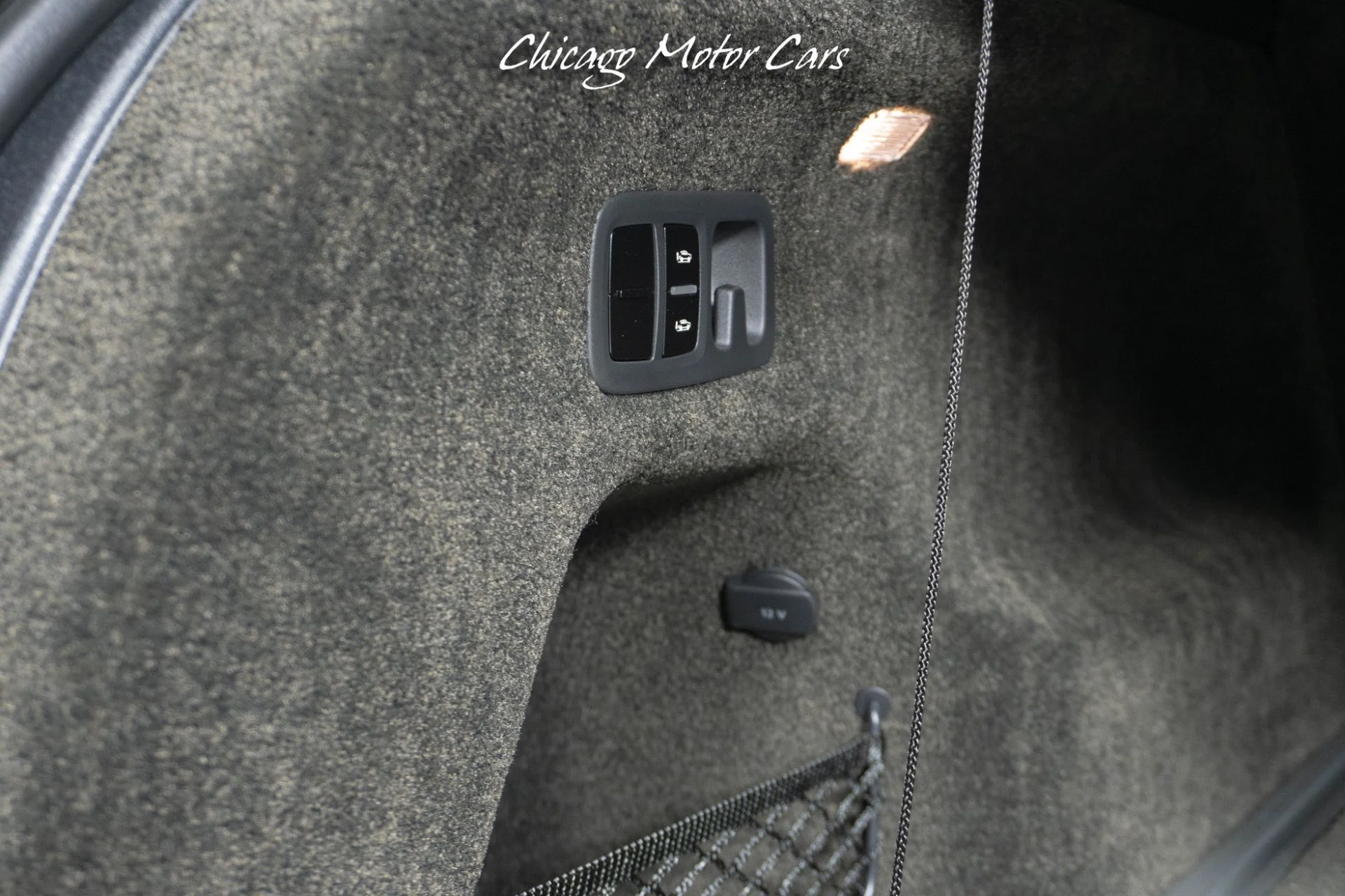 mph063_2312795664_13453_p64_l_e059434e4b