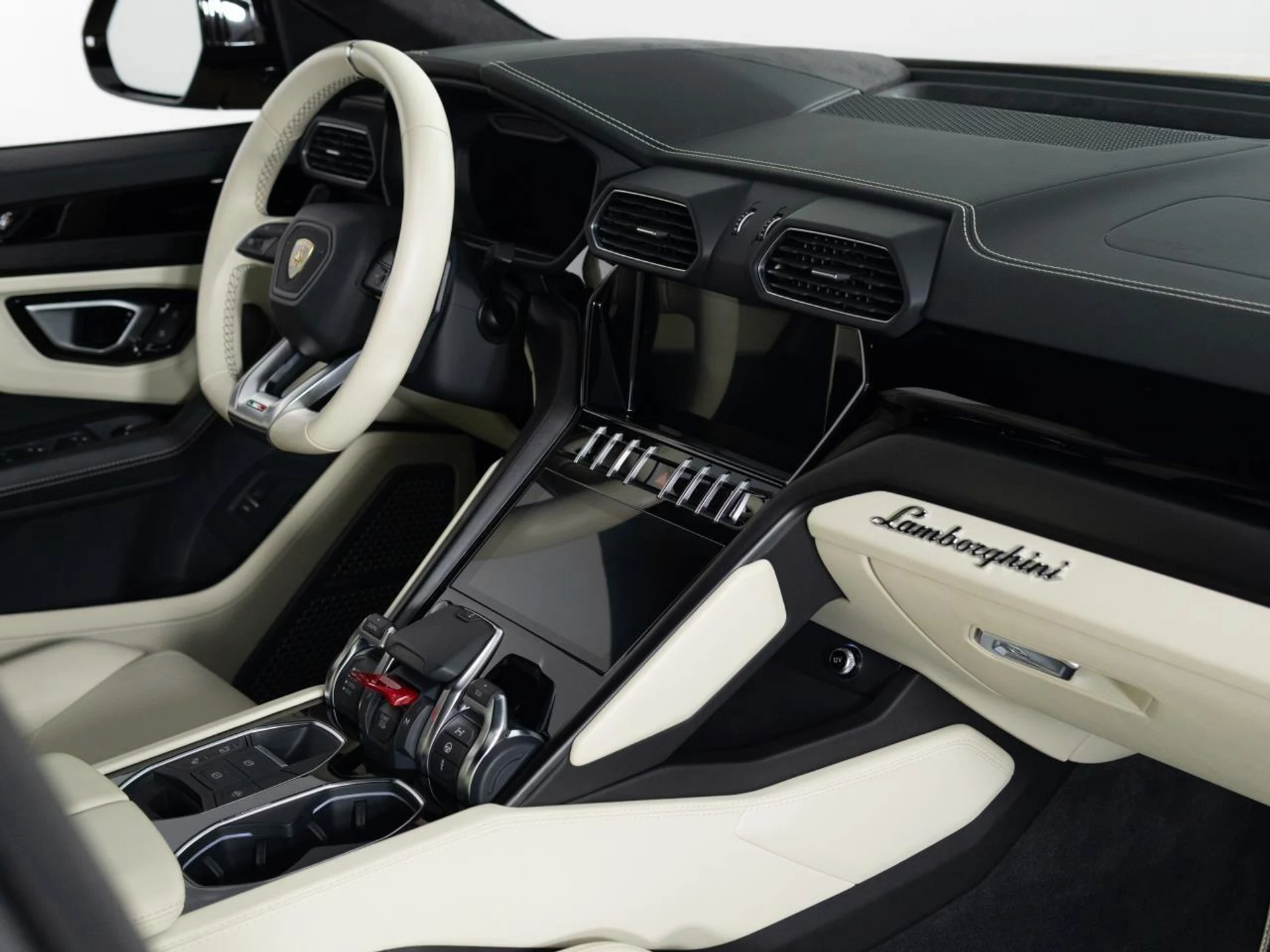 mph063_2314888904_Used_2023_Lamborghini_Urus_S_1784925074_4d676df078
