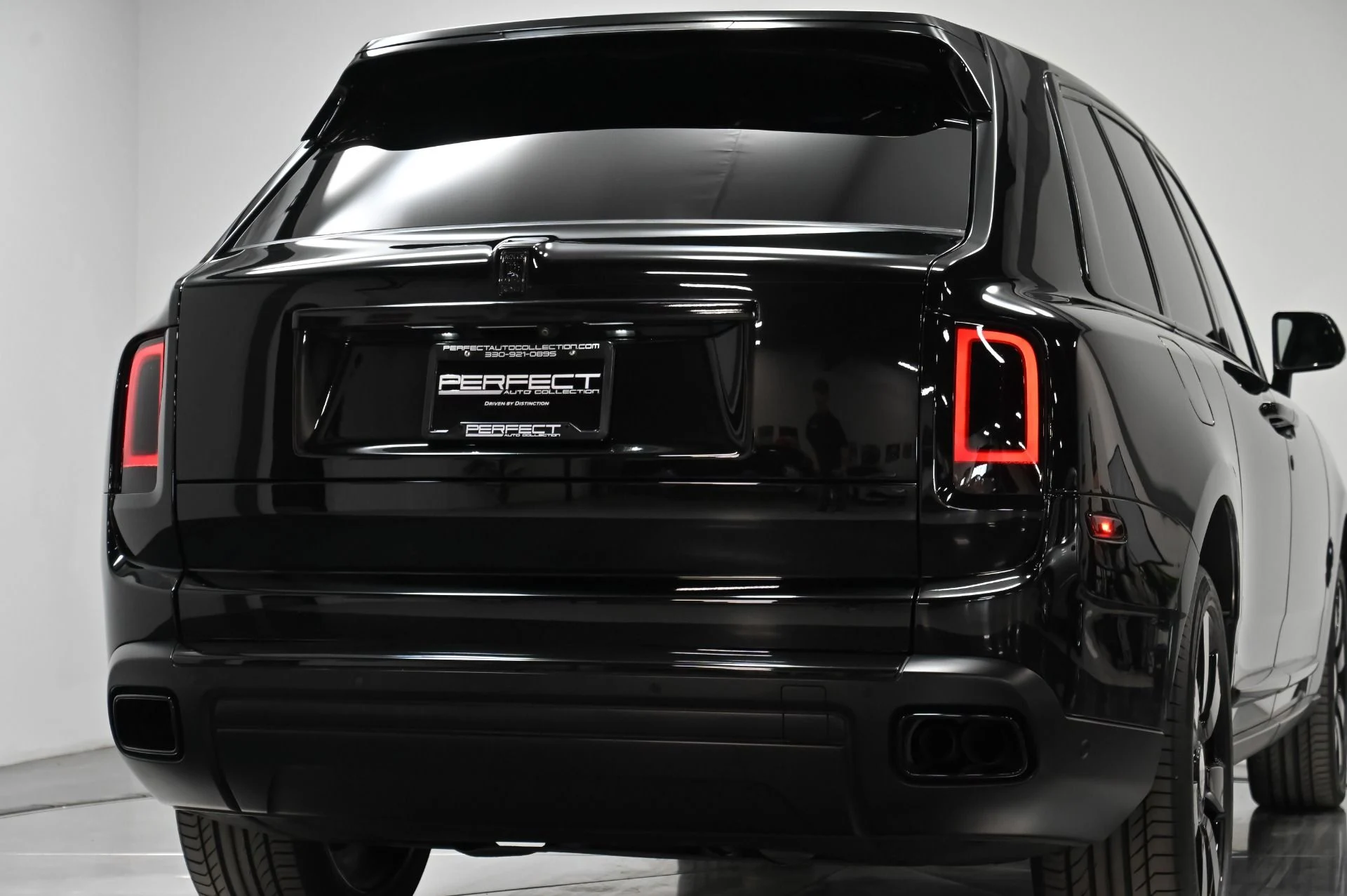 mph063_2347154768_Used_2019_Rolls_Royce_Cullinan_1761408905_7a8ad72da3