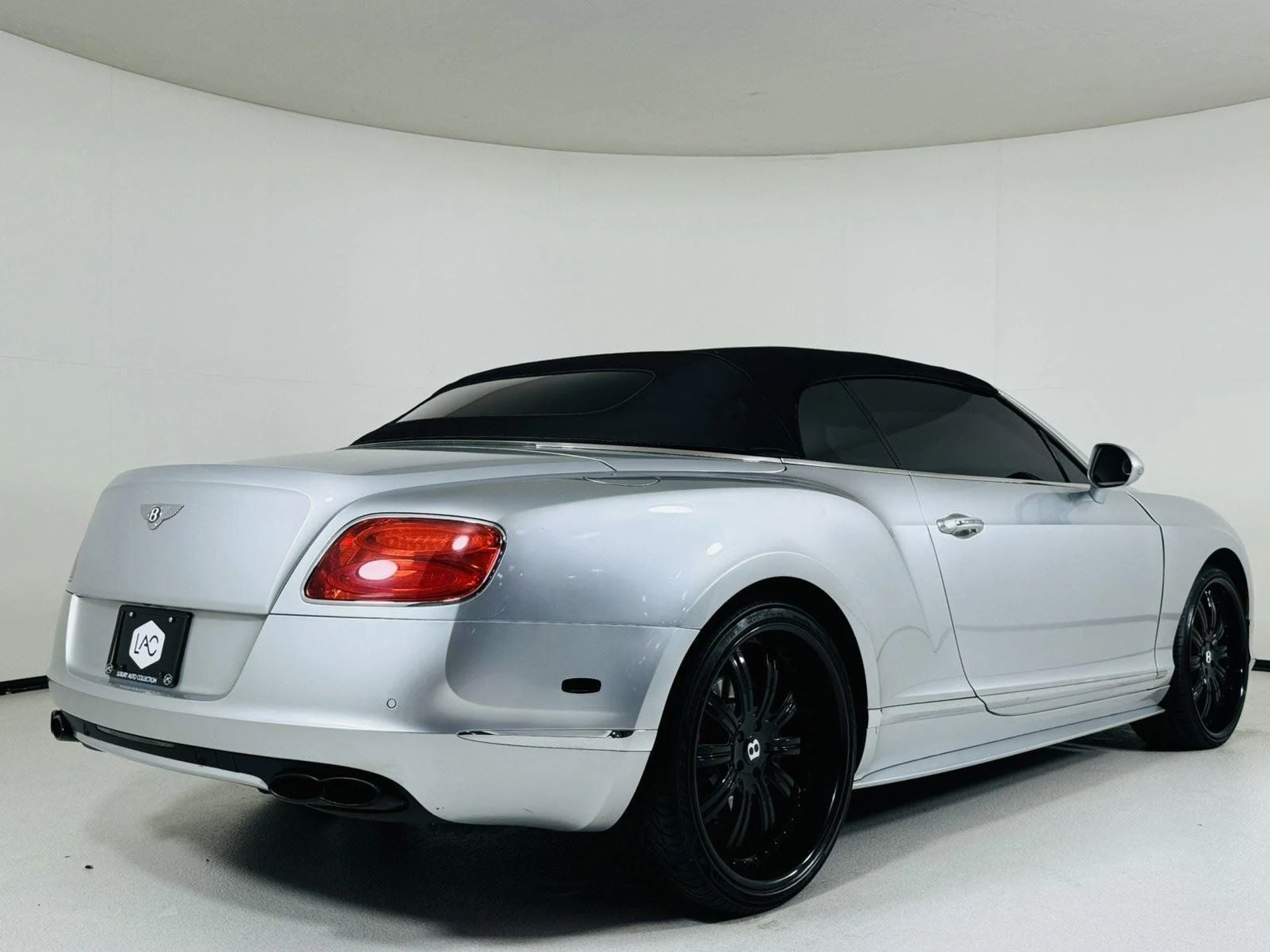 mph063_2411066000_a901fdc98becdd8e76b3cc39b8d46fcb_27d556934f