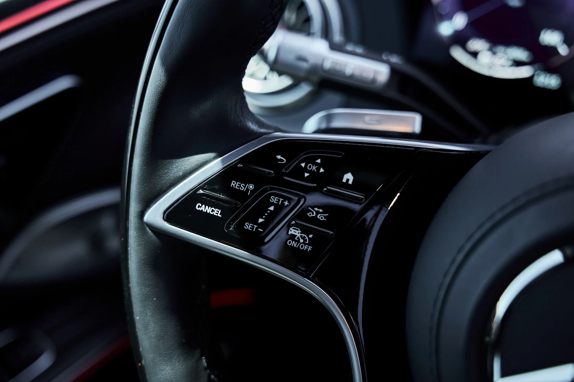 mph063_2413538210_Used_2024_Mercedes_Benz_EQS_Maybach_EQS_680_1775326096_0299327e21