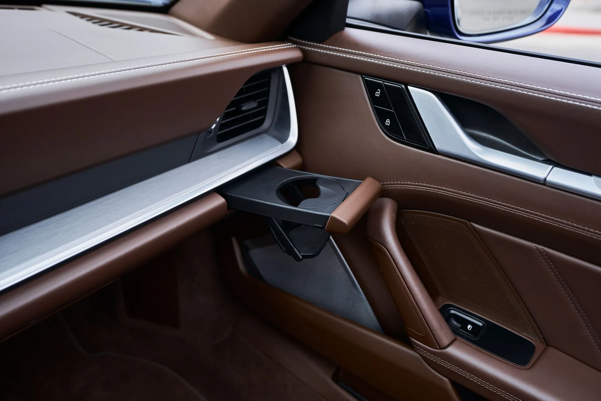 mph063_2448155768_Used_2021_Porsche_911_Turbo_S_1763157528_9a02cacc80