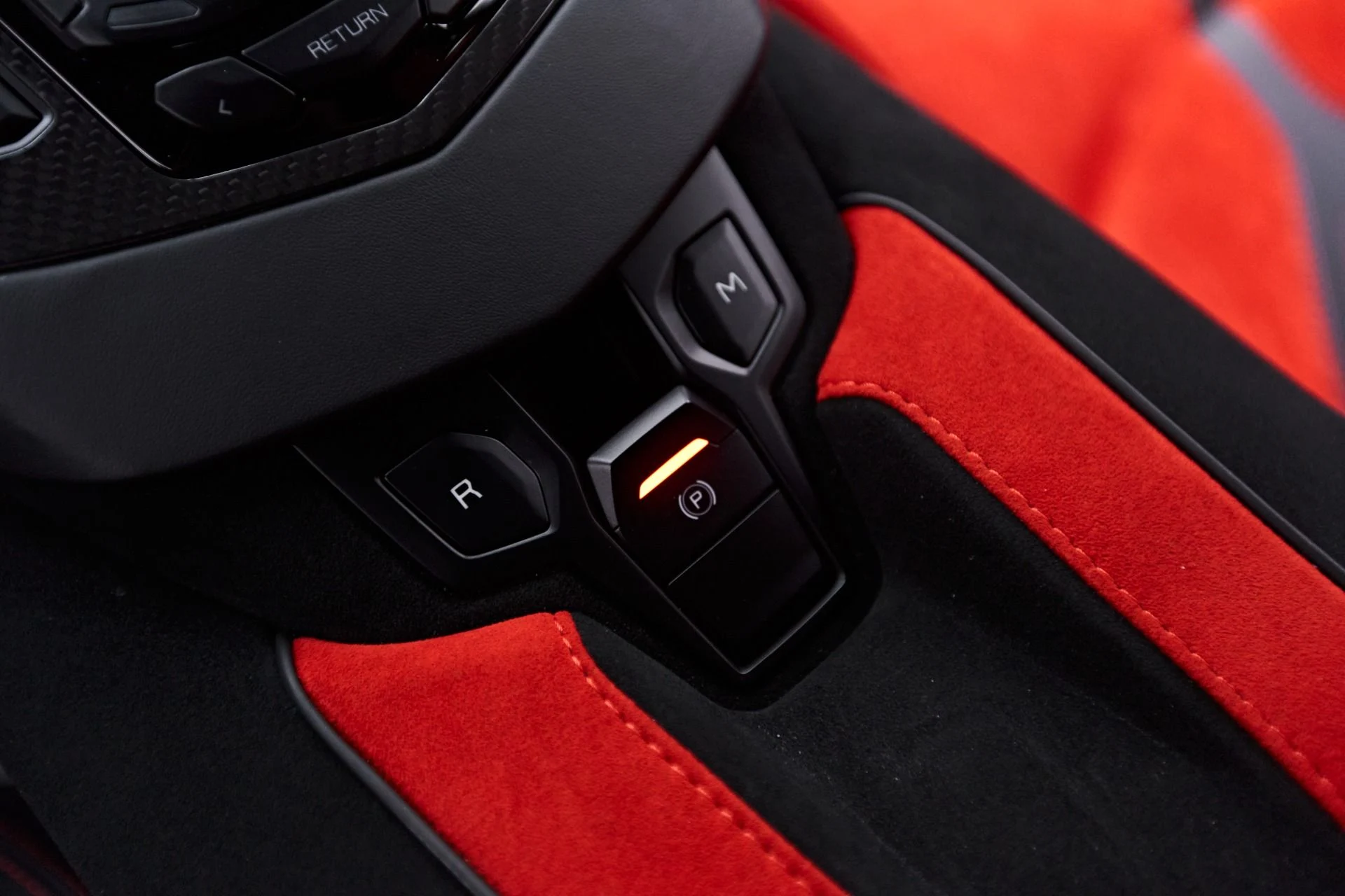 mph063_2476913411_Used_2019_Lamborghini_Aventador_SVJ_Base_1660667140_abd284aa72