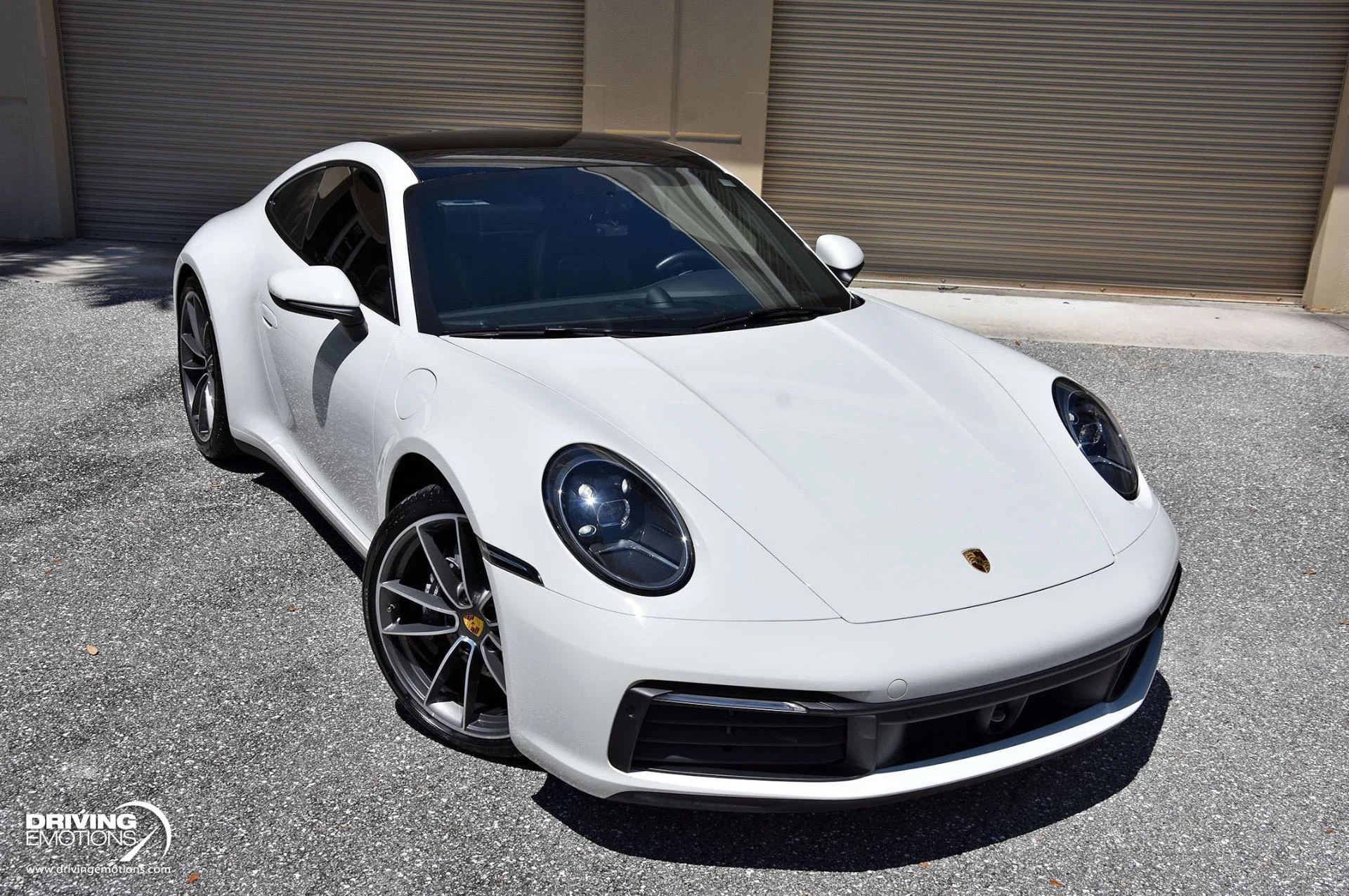 mph063_24816308_865_p64_l_e4d1f970ad