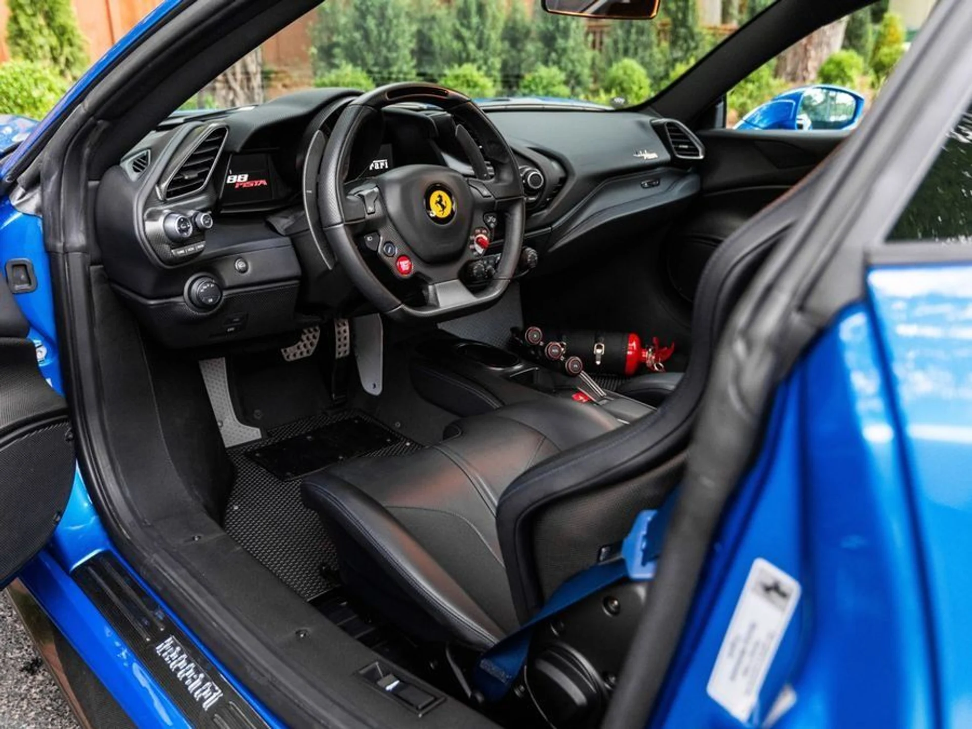 mph063_2541666217_12831_p64_l_2ee8839873