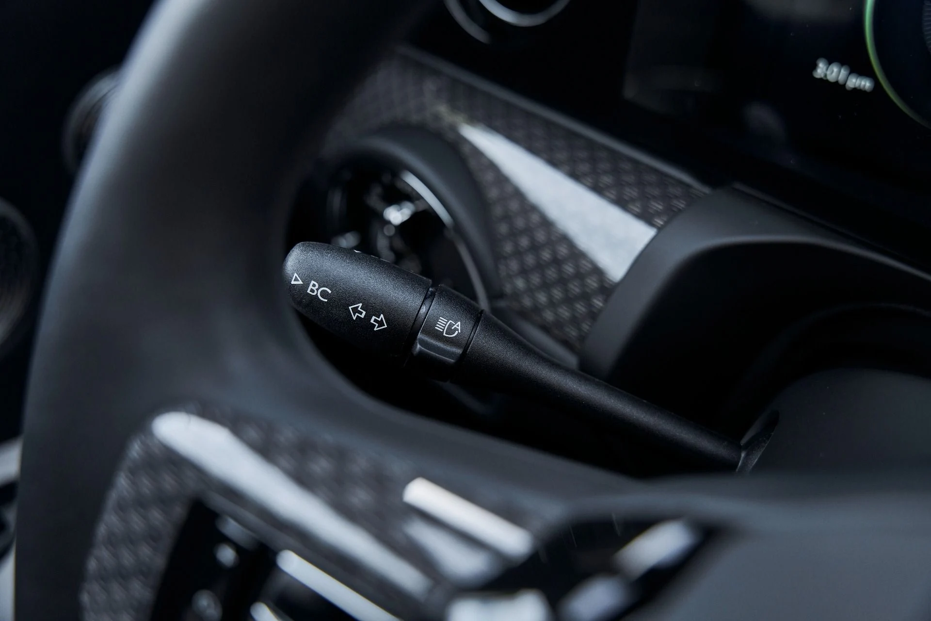 mph063_2599706917_Used_2025_Rolls_Royce_Ghost_Black_Badge_1769049573_0a3e9ae333