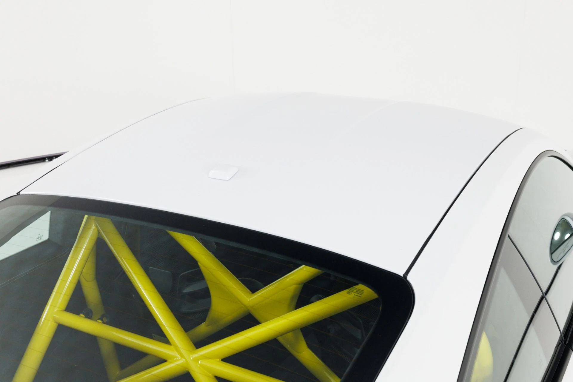 mph063_2618511654_Used_2016_Porsche_911_GT_3_RS_1775150694_5157280188