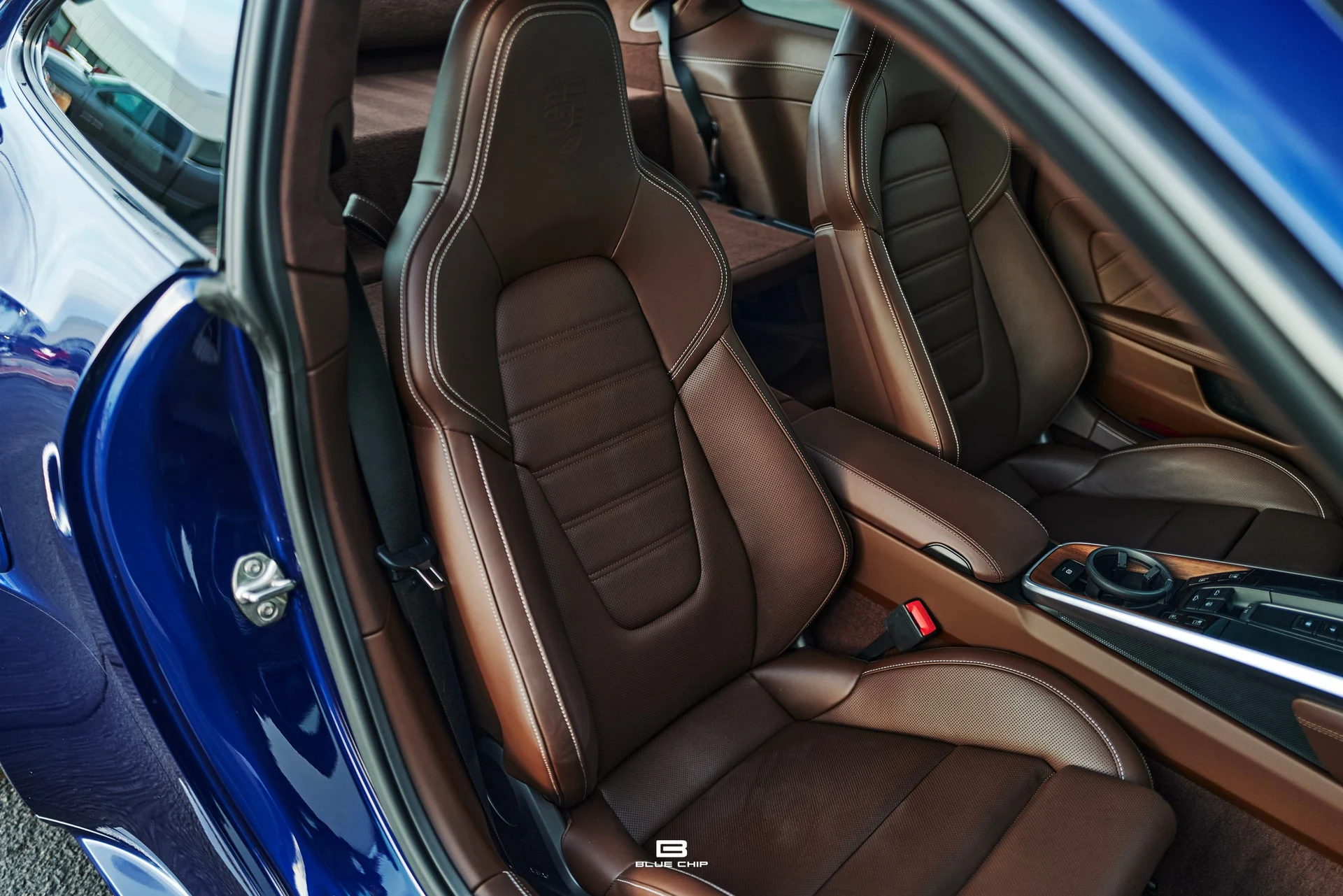 mph063_2632189123_69b06dbabdfc5ddf5915f99f_L1190127_5eee17587c