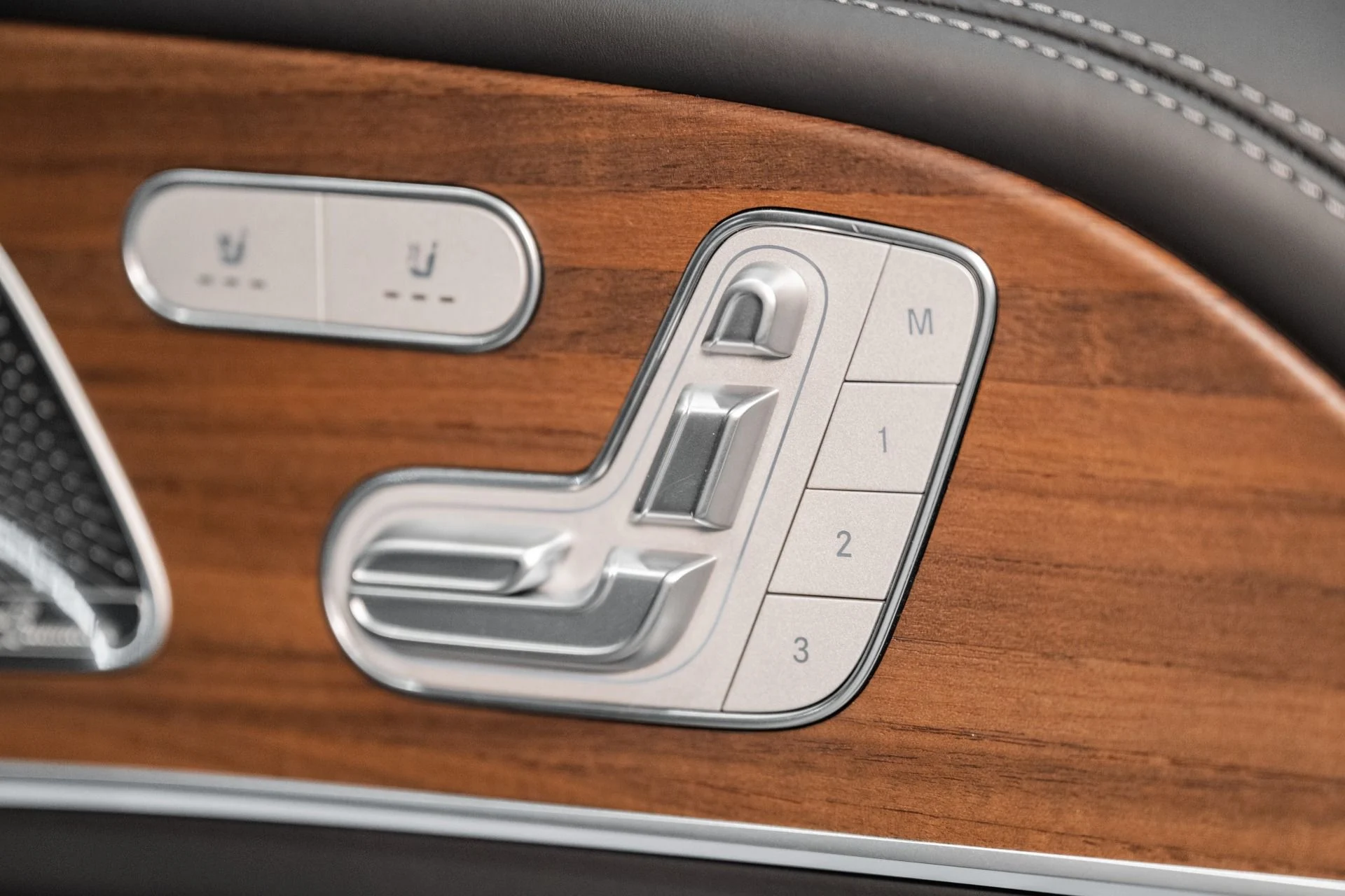 mph063_2645491161_Used_2023_Mercedes_Benz_GLS_Maybach_GLS_600_1762355740_5267e474f1