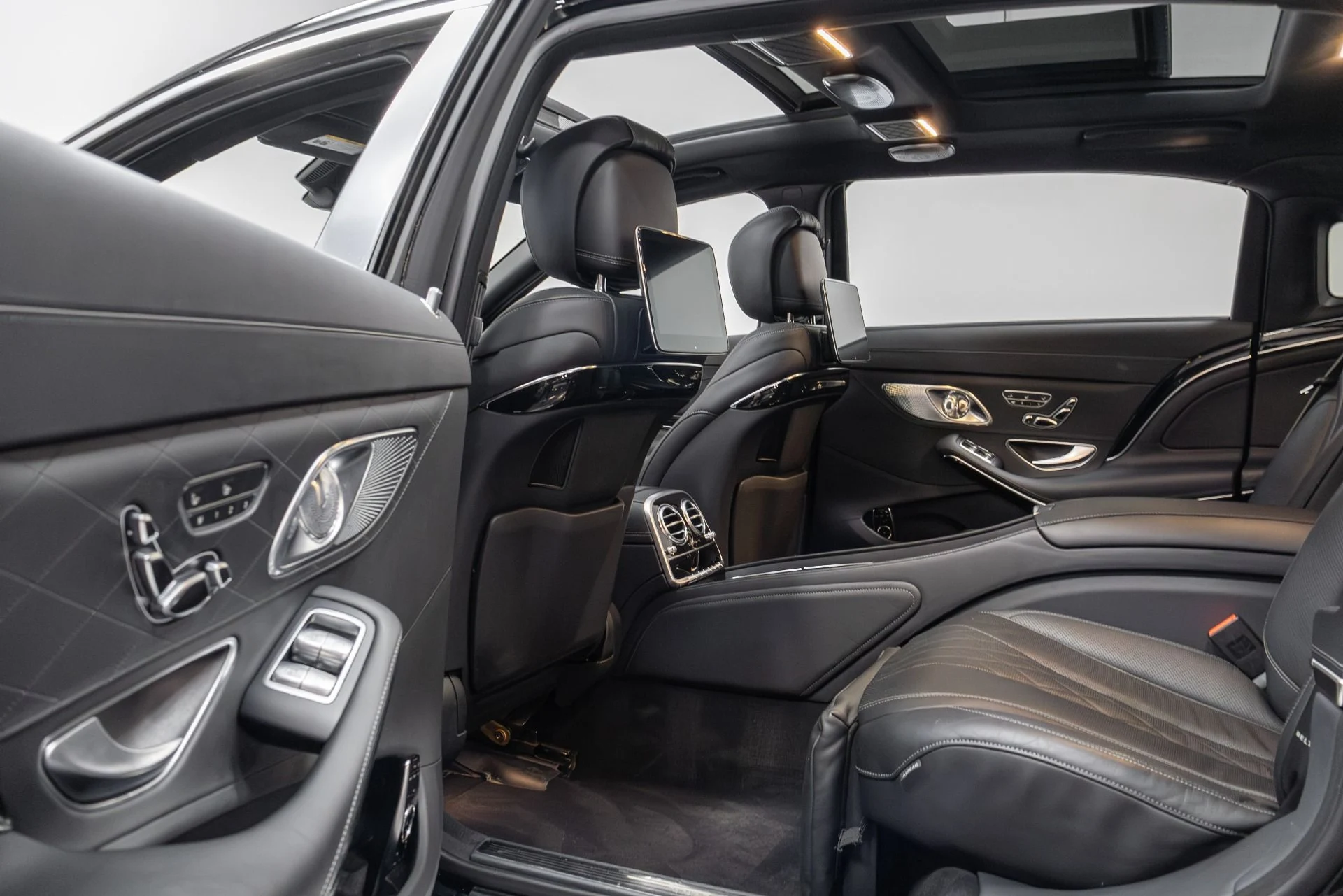 mph063_2658134972_Used_2019_Mercedes_Benz_S_Class_Maybach_S_650_1763220907_d861977a88