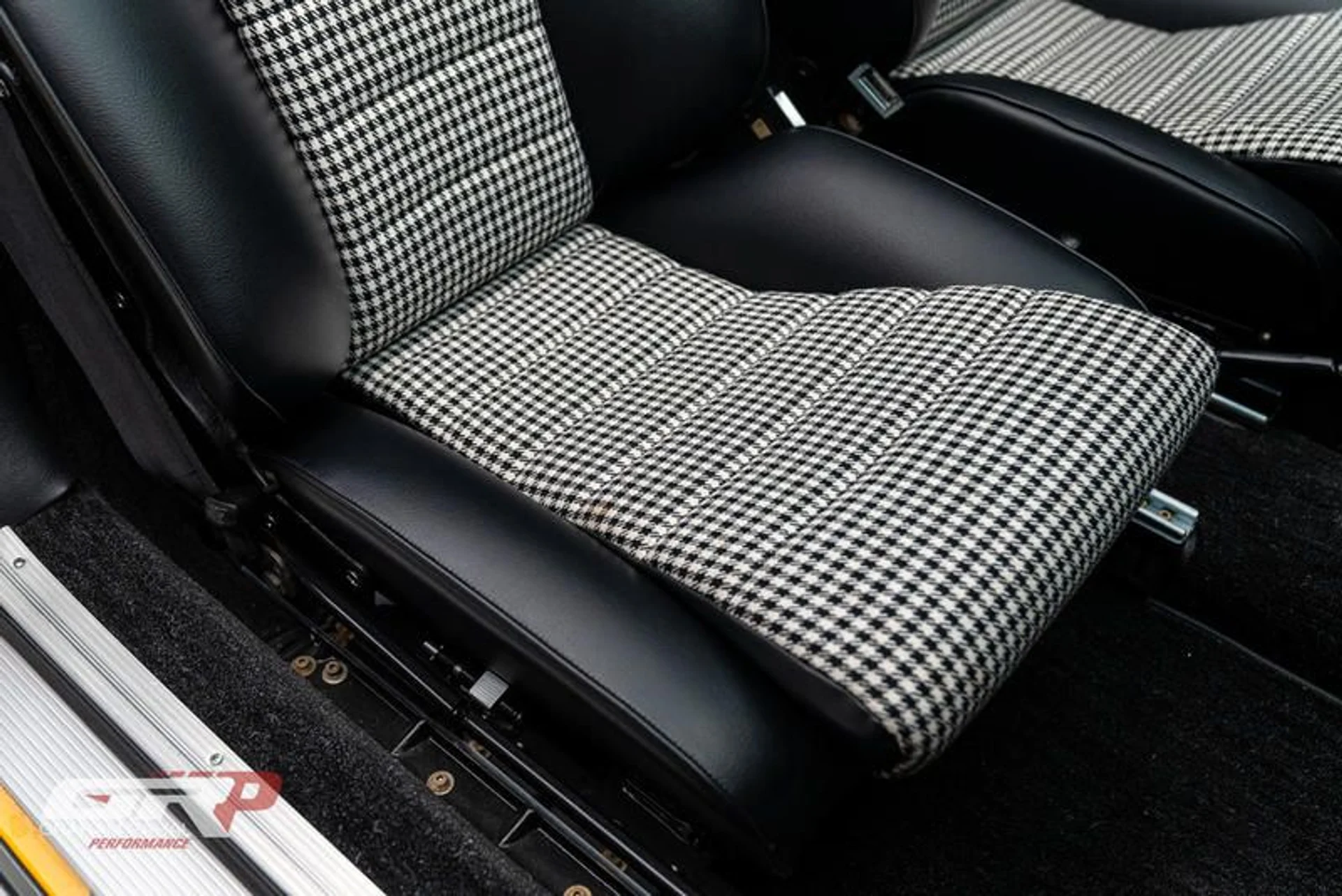 mph063_2658499752_9_AE_3_CC_49_438_F_44_F1_A497_40_B793_E79508_680b98a13f