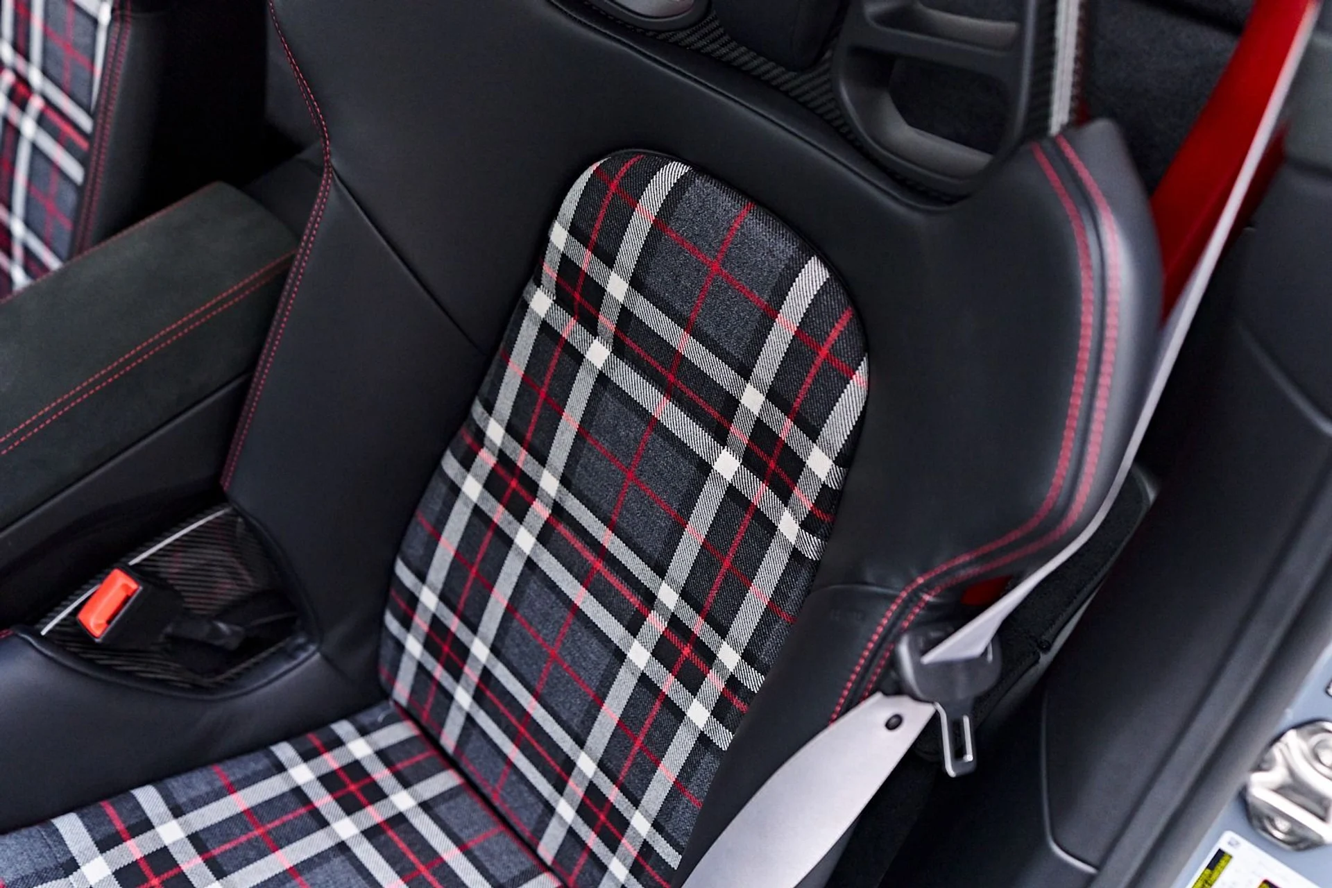 mph063_2659306320_Used_2024_Porsche_911_GT_3_RS_1740854858_a4bee3753c