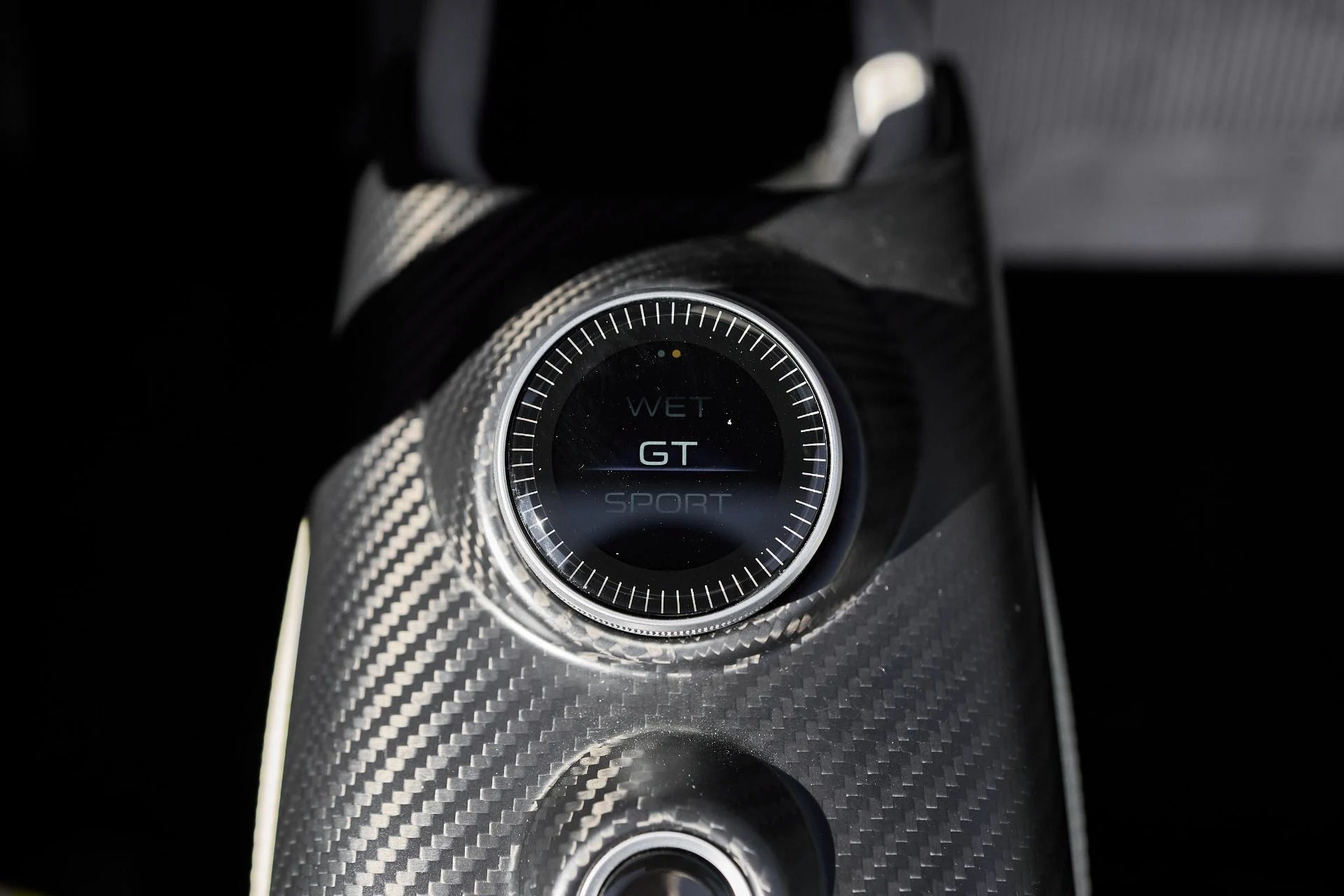 mph063_2695275916_Used_2023_Maserati_MC_20_Cielo_1761946970_e35990c855