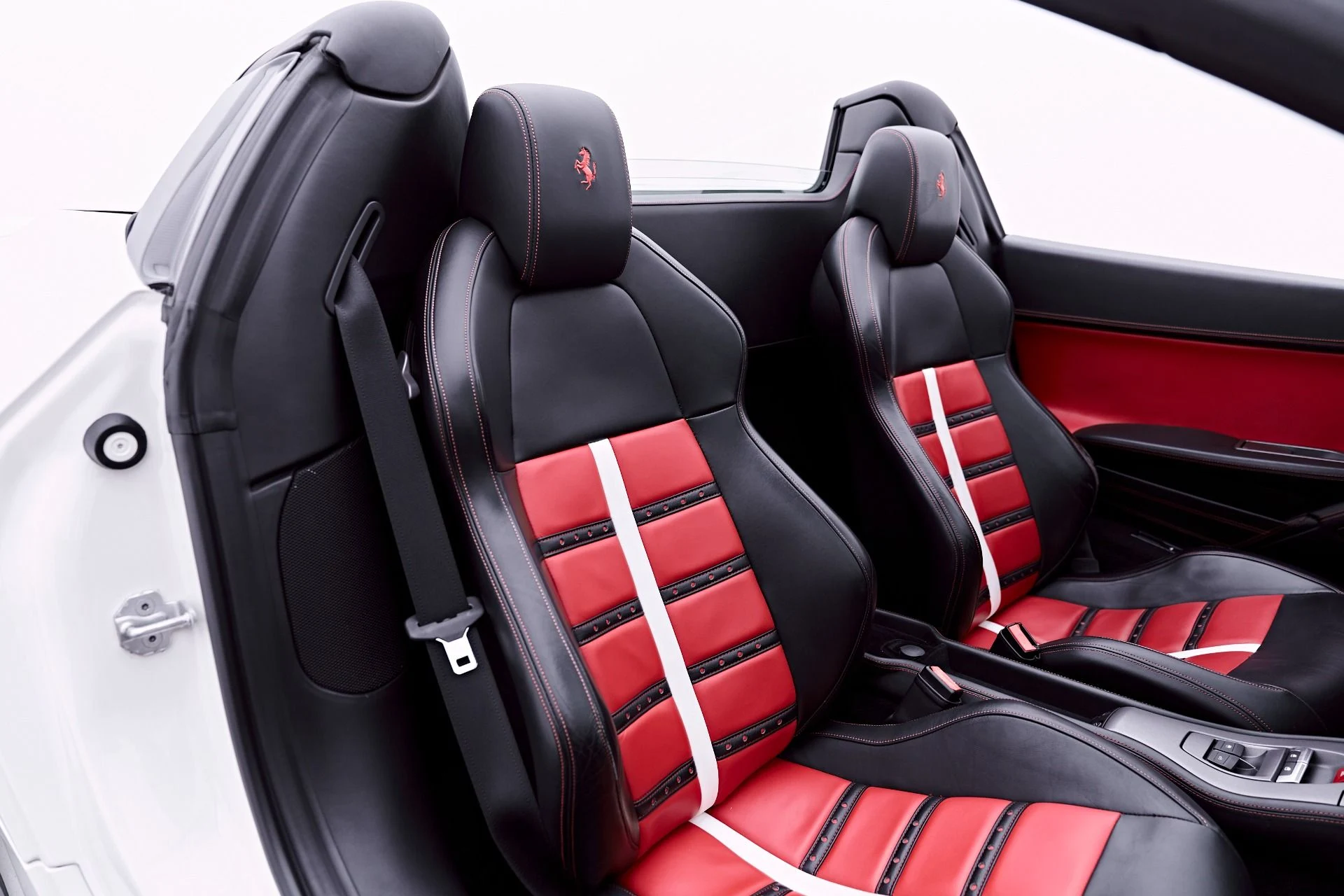 mph063_2721016698_Used_2014_Ferrari_458_Spider_Base_1781828268_d4970d4754