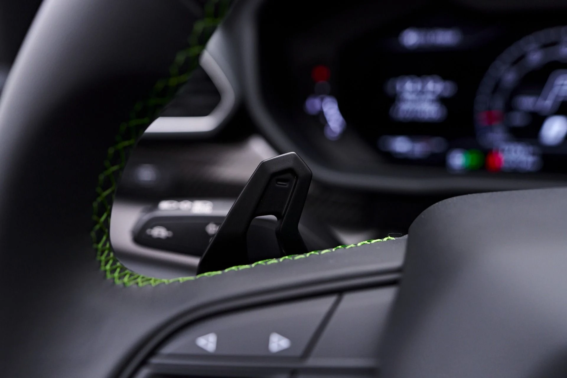 mph063_2722976142_Used_2024_Lamborghini_Urus_S_1753236168_5921672b5d