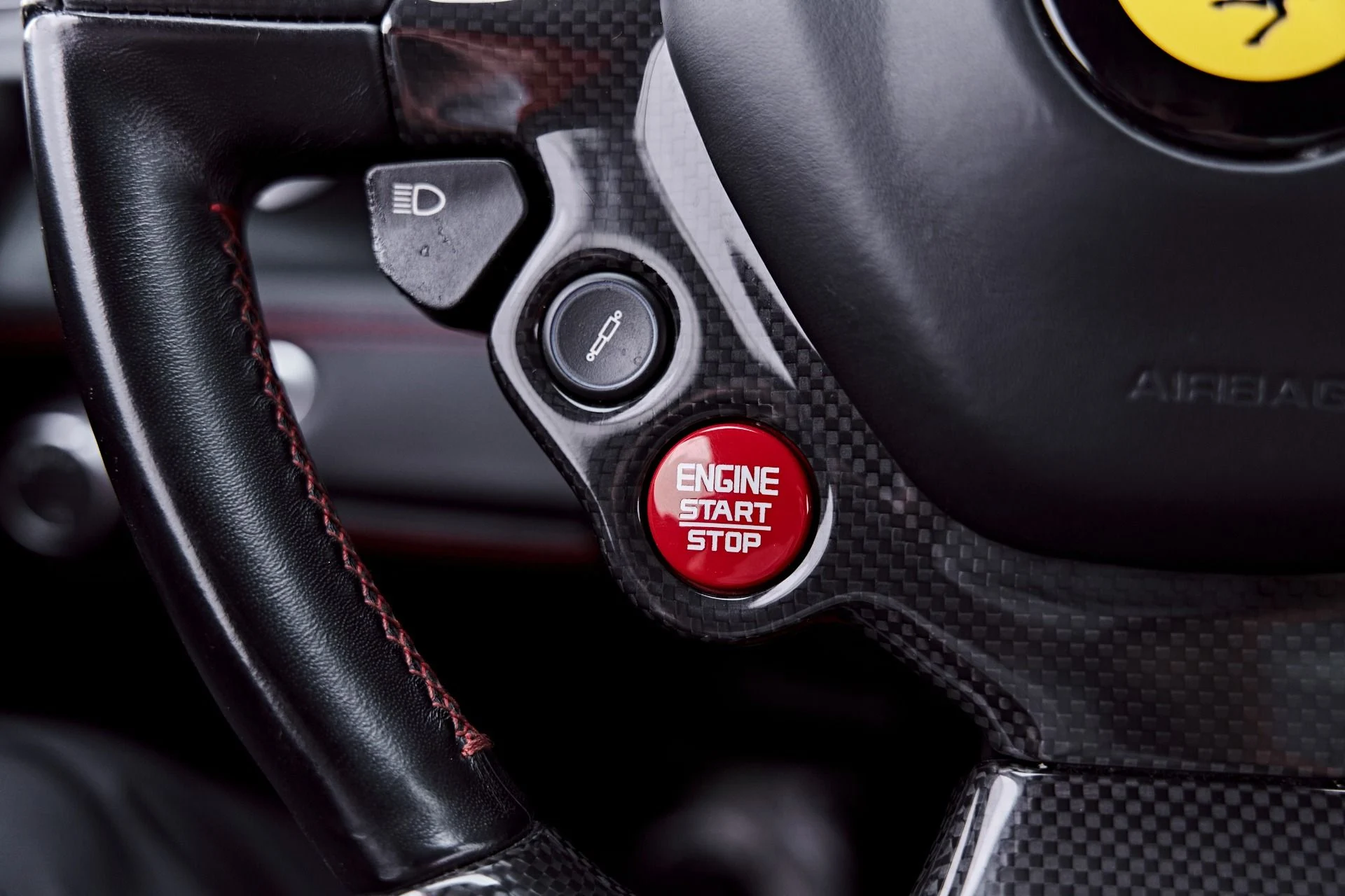 mph063_2777213076_Used_2018_Ferrari_488_GTB_Base_1782869767_01749ad735