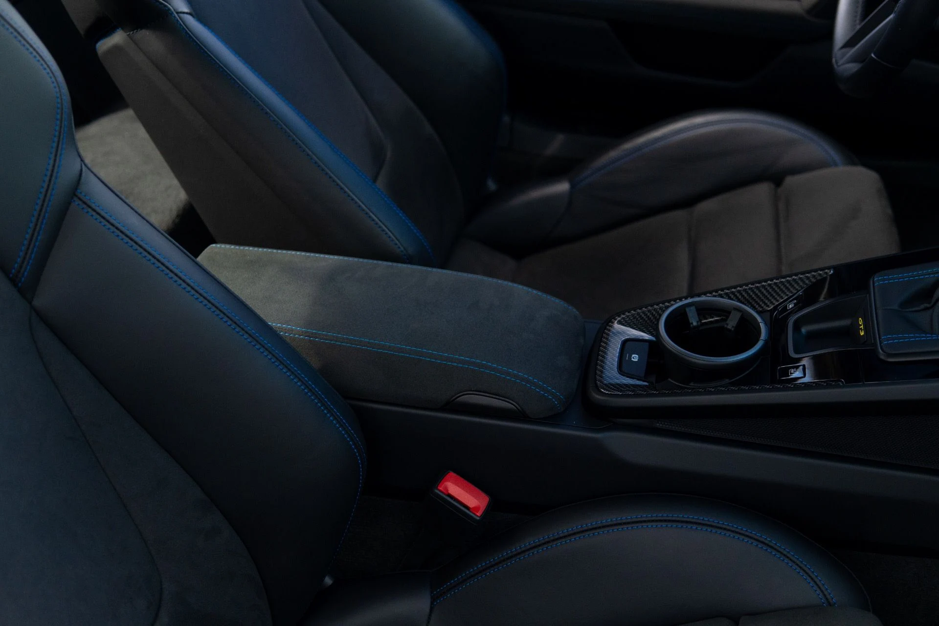 mph063_2815118324_Used_2022_Porsche_911_GT_3_1769096243_78a057c76a