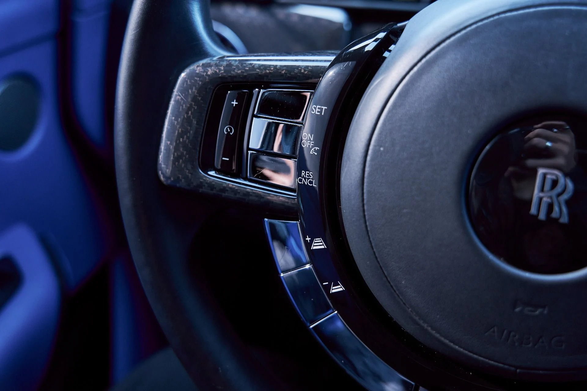 mph063_281795160_Used_2021_Rolls_Royce_Cullinan_Base_1770692272_99342af0fd