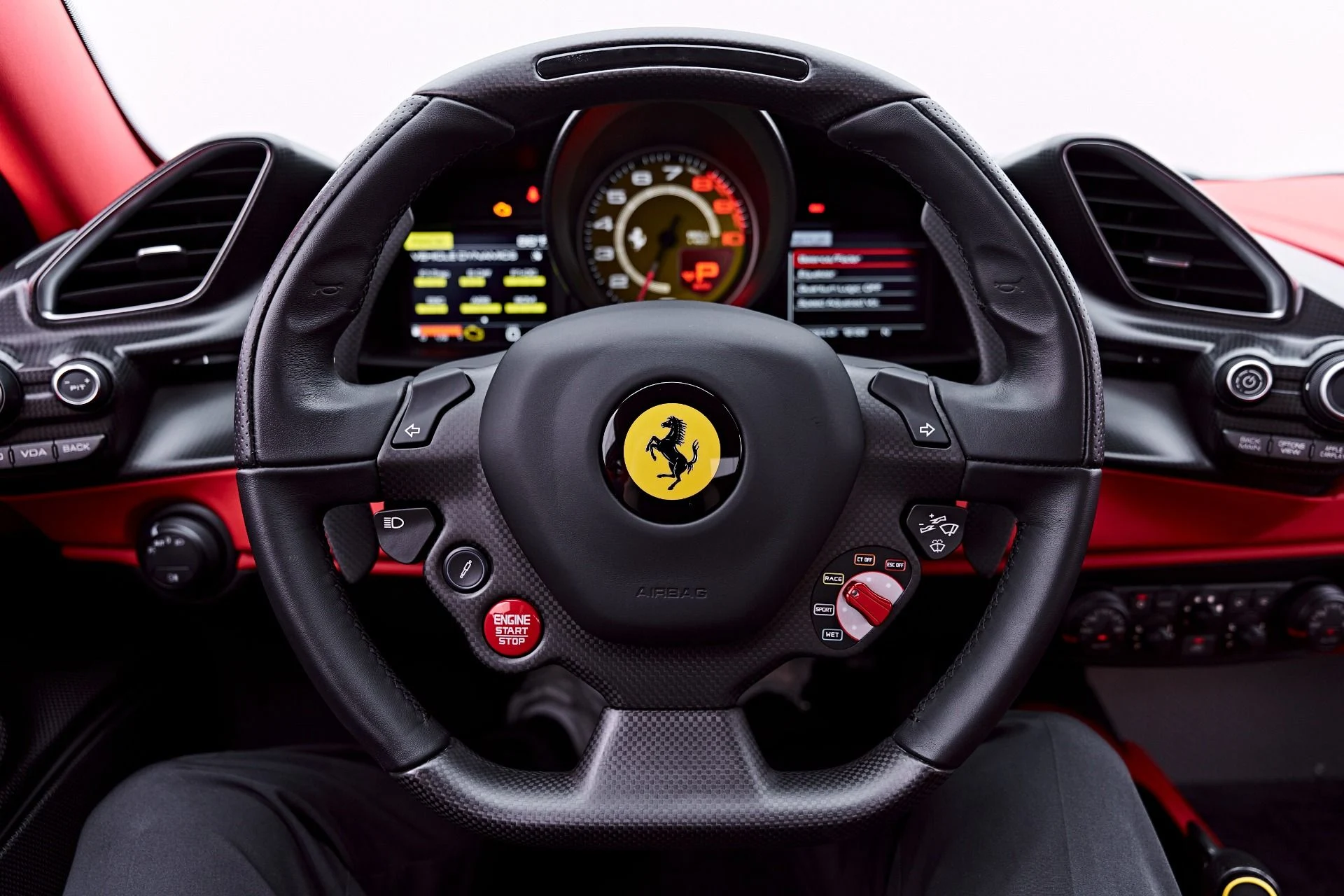 mph063_2828771116_Used_2020_Ferrari_488_Pista_1783794360_a987074034