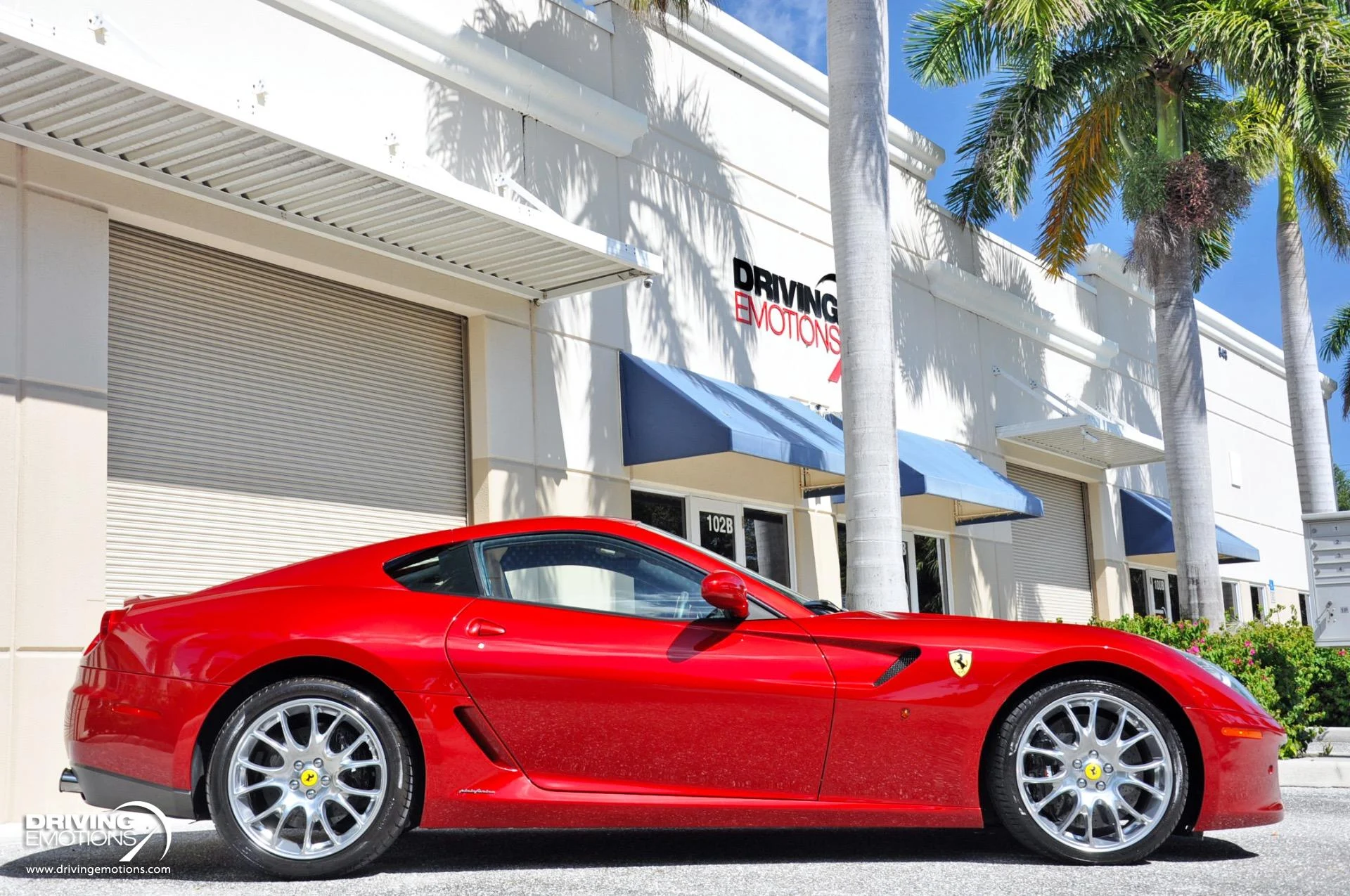 mph063_287116765_867_p64_l_6980087b9e