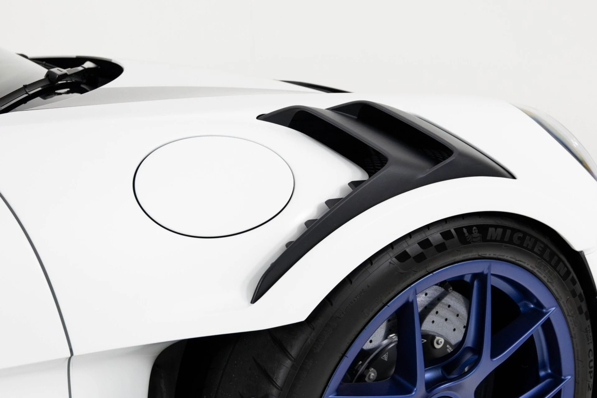 mph063_2876134633_Used_2024_Porsche_911_GT_3_RS_1763426506_c9e7ac0a8c