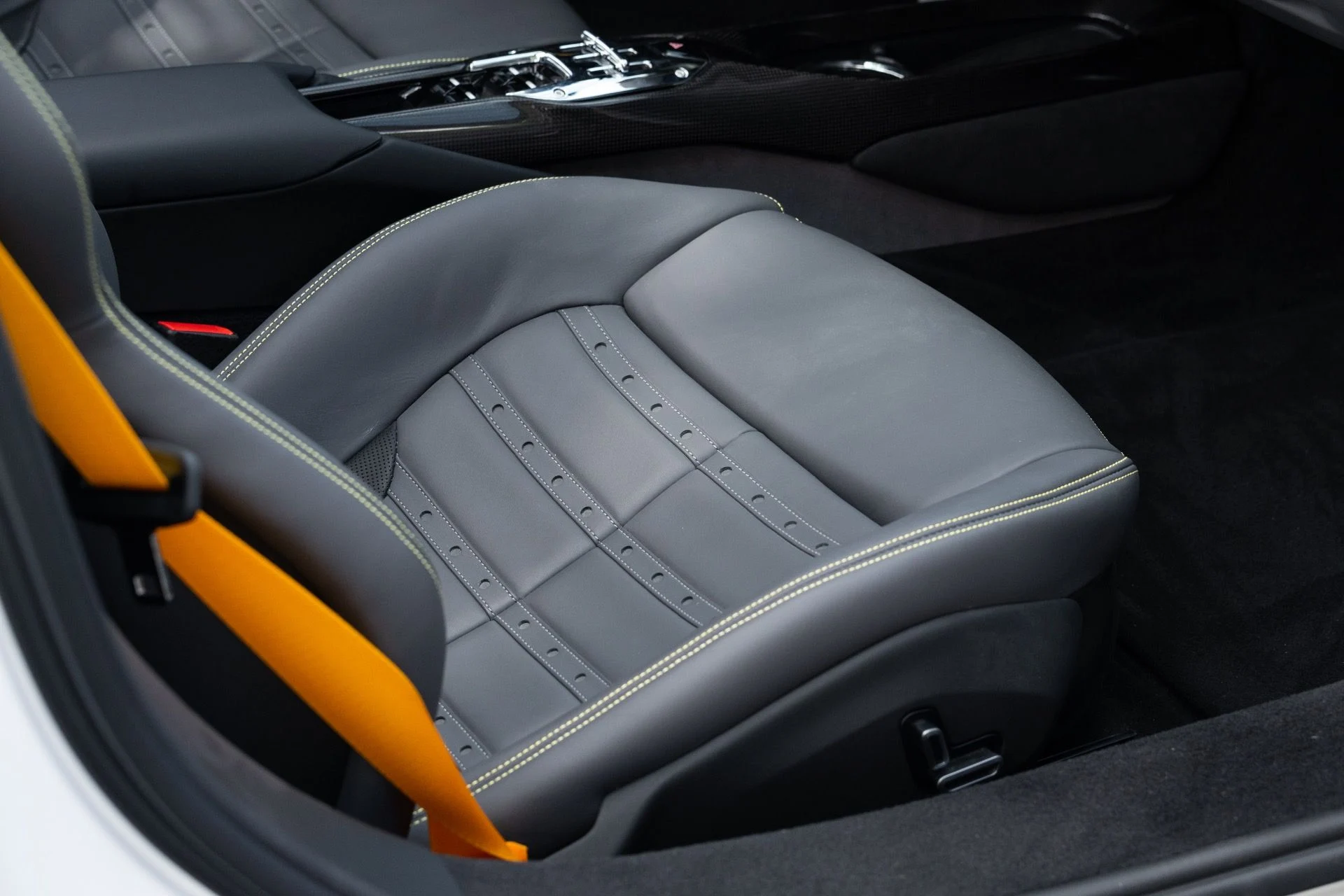 mph063_2897537893_Used_2024_Ferrari_296_GTS_1776964703_29a0a2ed03