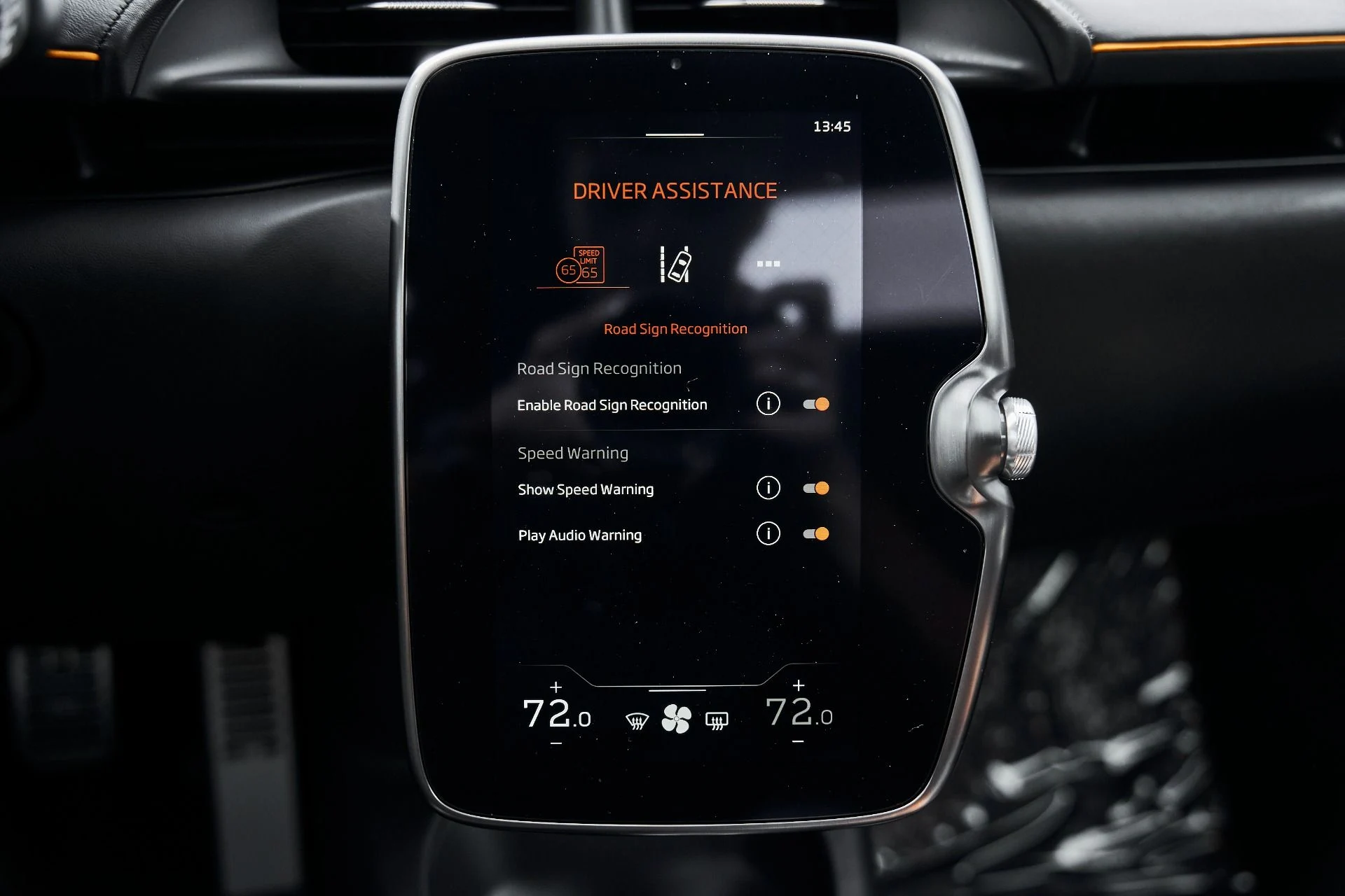 mph063_2919604788_Used_2024_Mc_Laren_Artura_1775583424_730362e875