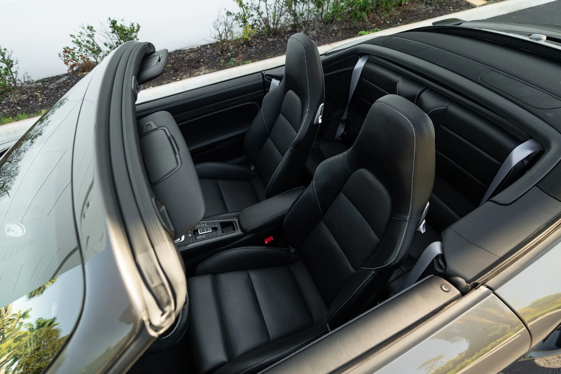 mph063_29207946_Used_2019_Porsche_911_Turbo_S_1766778415_1848574f51