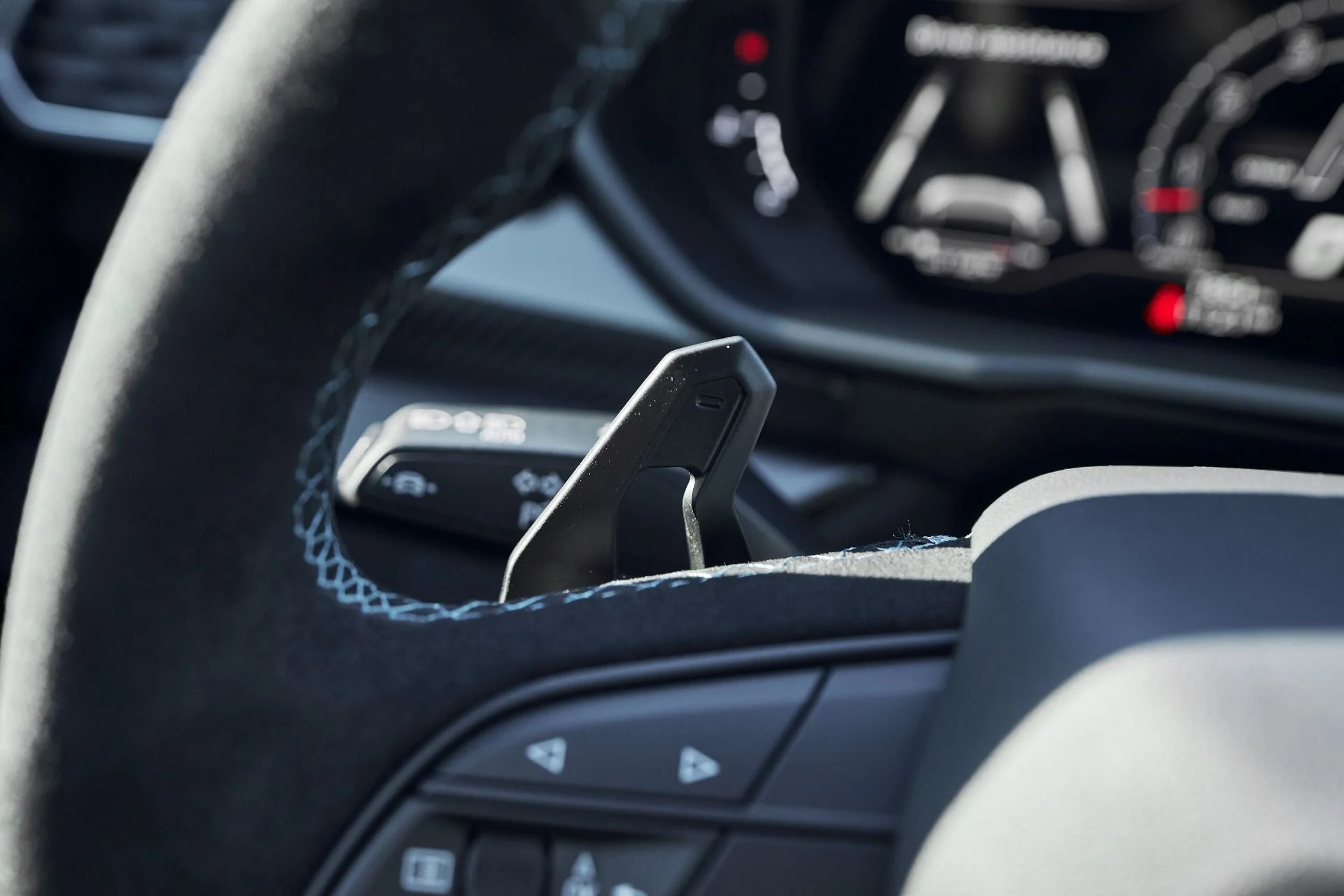 mph063_2936288268_Used_2024_Lamborghini_Urus_Performante_1764957685_78c5bc2bb5