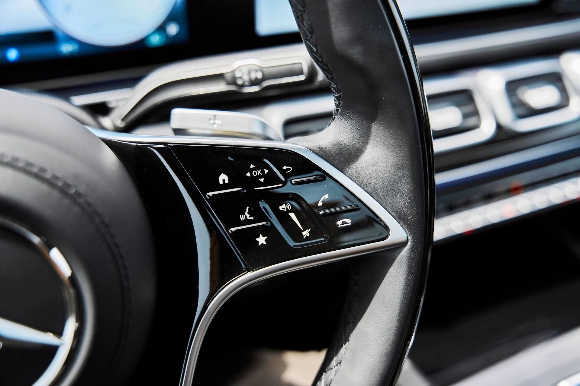 mph063_295799007_Used_2024_Mercedes_Benz_GLS_Maybach_GLS_600_1776550662_331cc6ee35