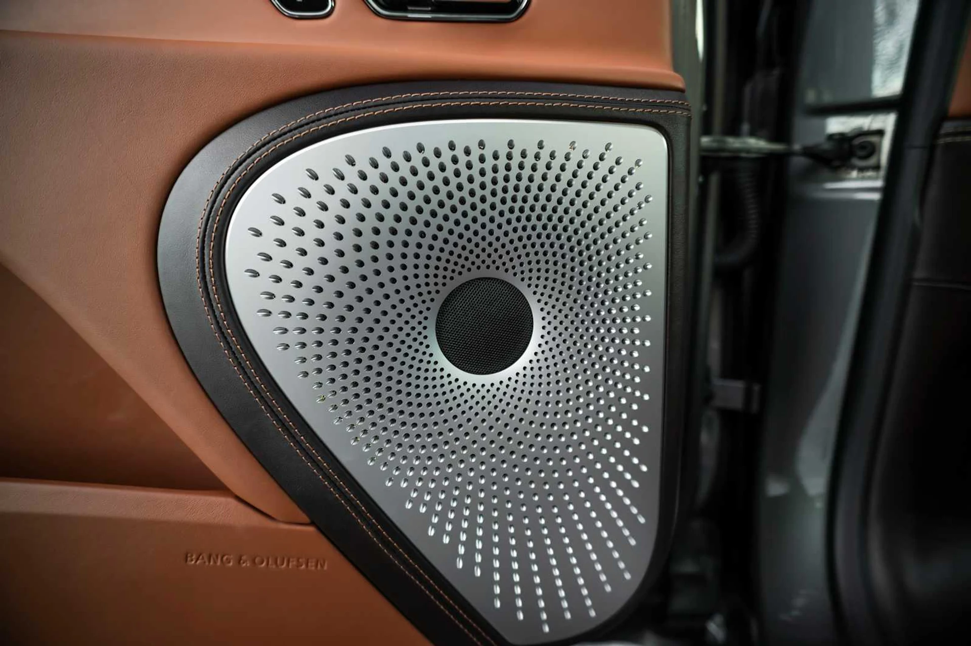 mph063_2970875446_fa719de62c9a04f11b99f21d04105ea3x_b082347148