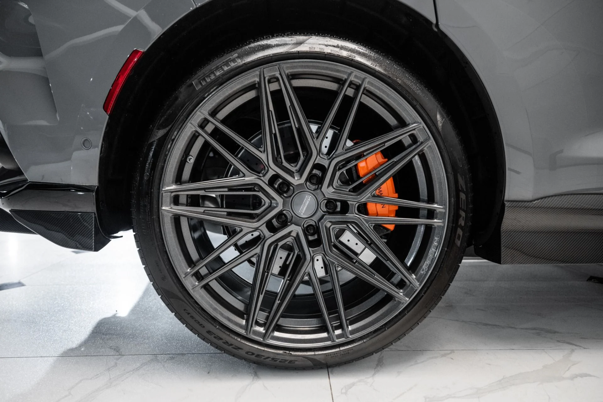 mph063_2978262957_Used_2023_Aston_Martin_DBX_707_1744811368_354f23f175
