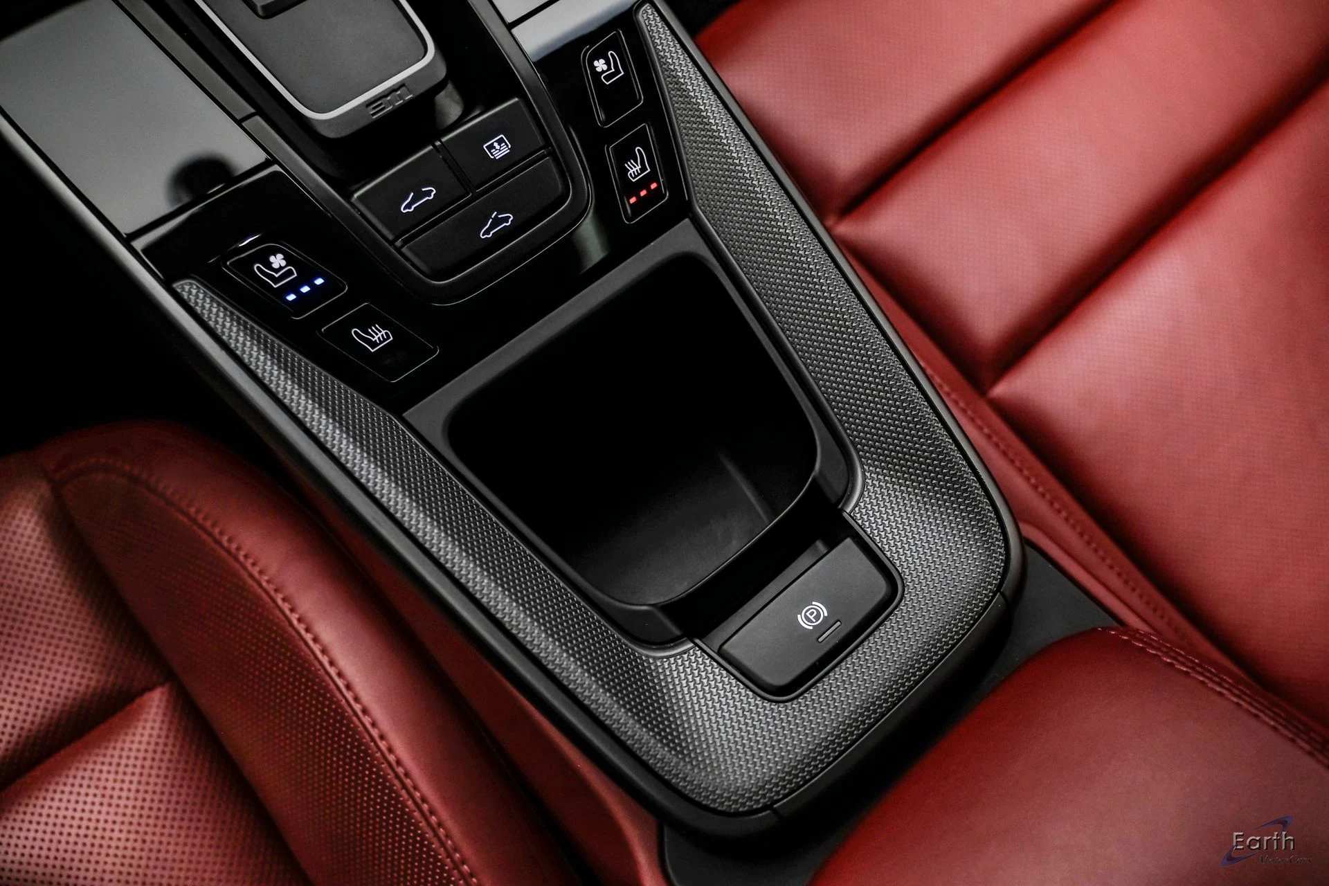 mph063_3006190500_5c486125c44ab014de3aee1b93059187x_6d0e232b8f