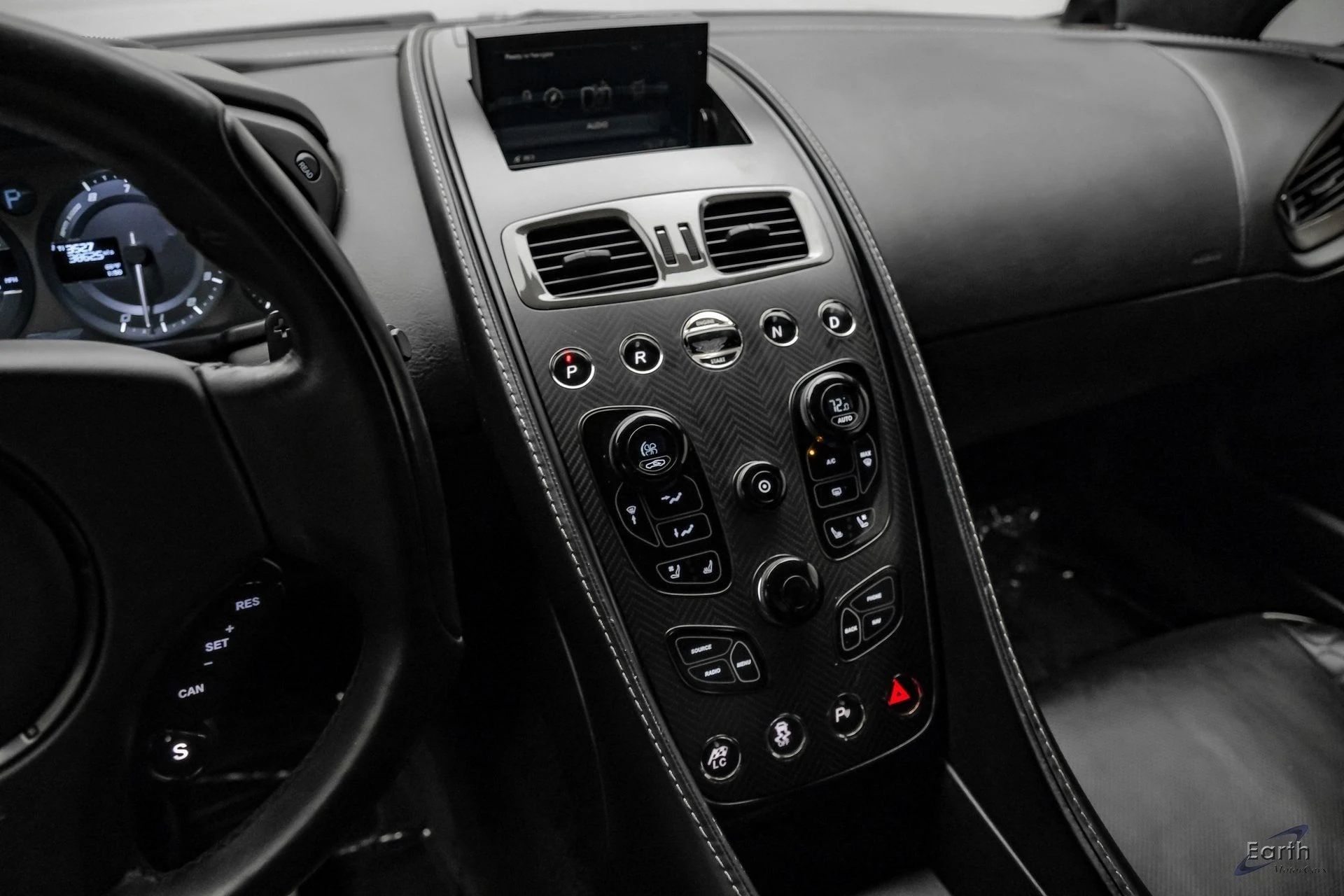 mph063_3018723775_0f883e83224000b5ee226e38c774bf66x_fa23e19a30