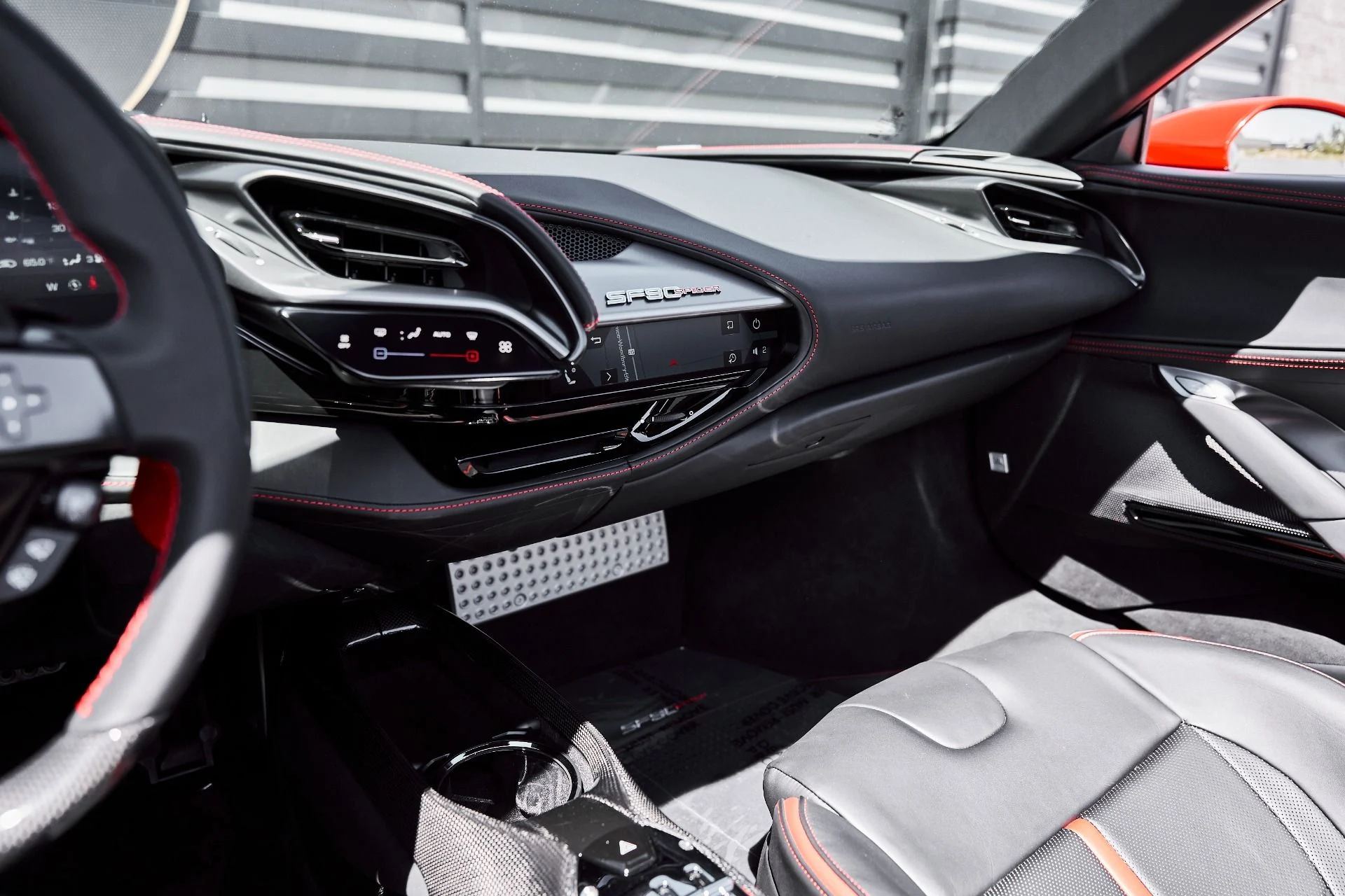 mph063_3075907335_Used_2025_Ferrari_SF_90_Spider_Base_1776296539_a469f865d5