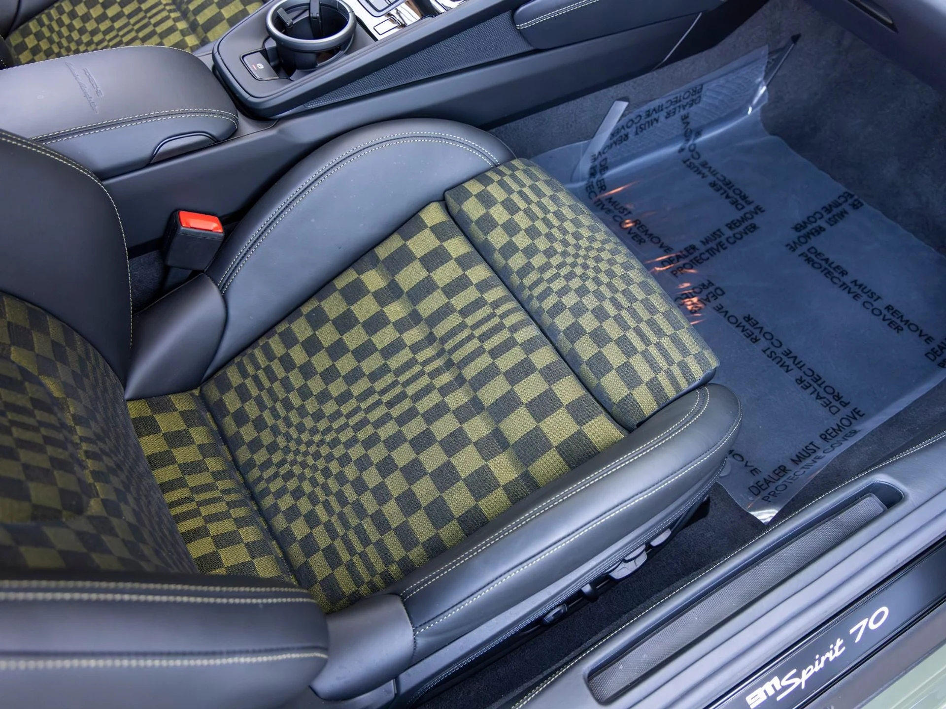 mph063_3108374749_64_ef03f50615