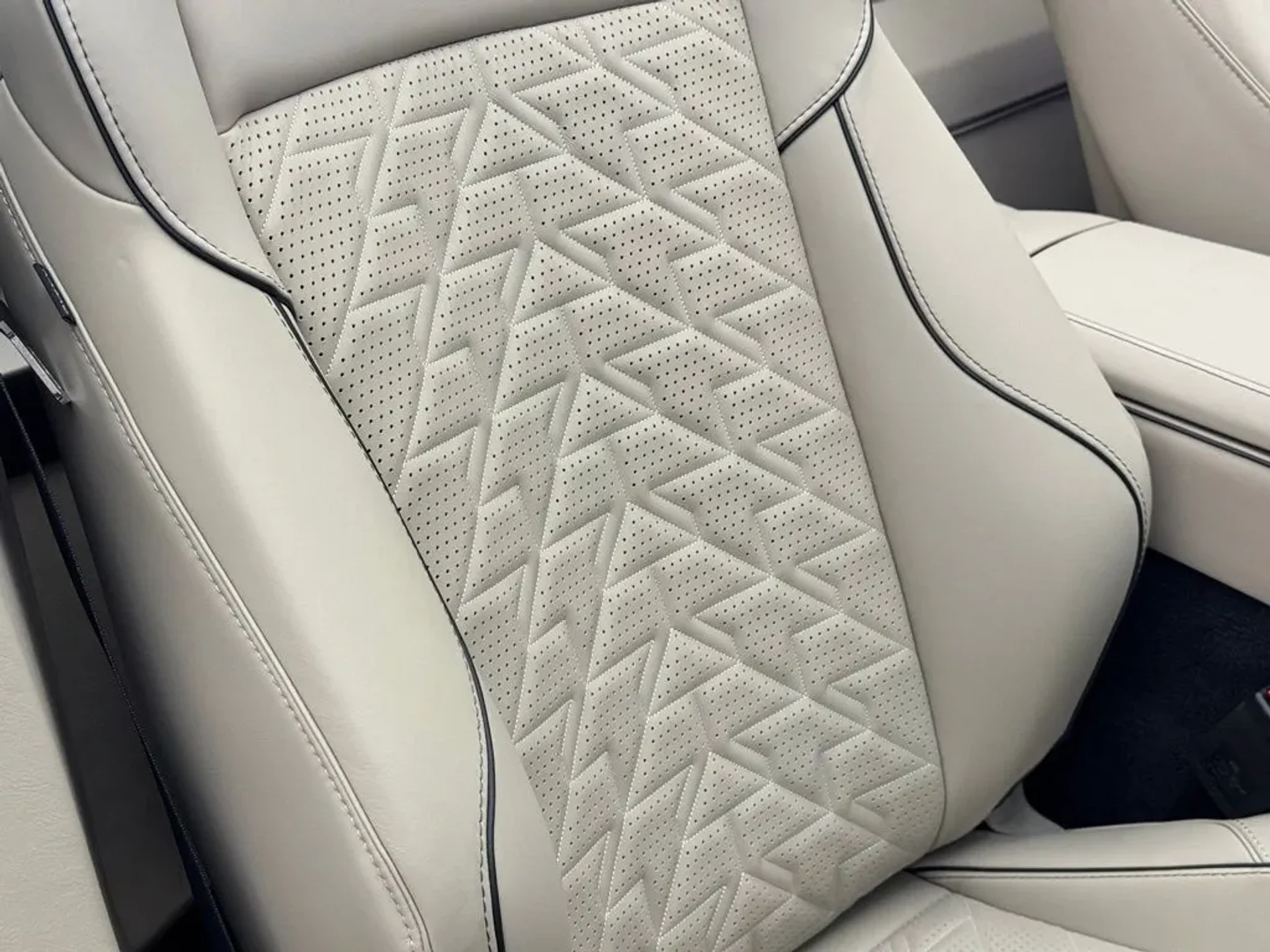 mph063_3126130529_qjfoi3cty4ub9ozeggp1nlxtsmqq_e4c5711094