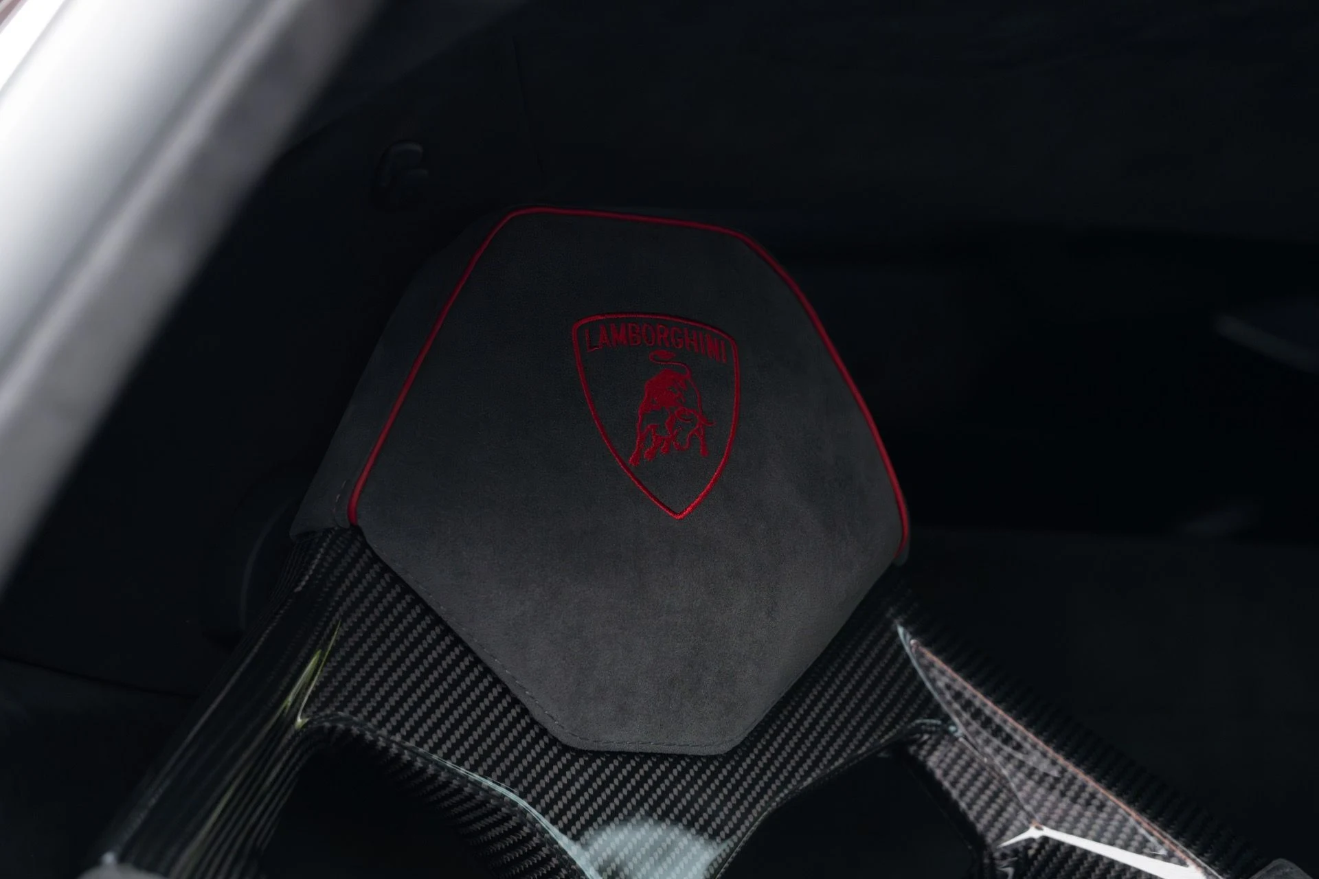 mph063_3176475509_Used_2024_Lamborghini_Huracan_Sterrato_1775279109_4e1821ea86