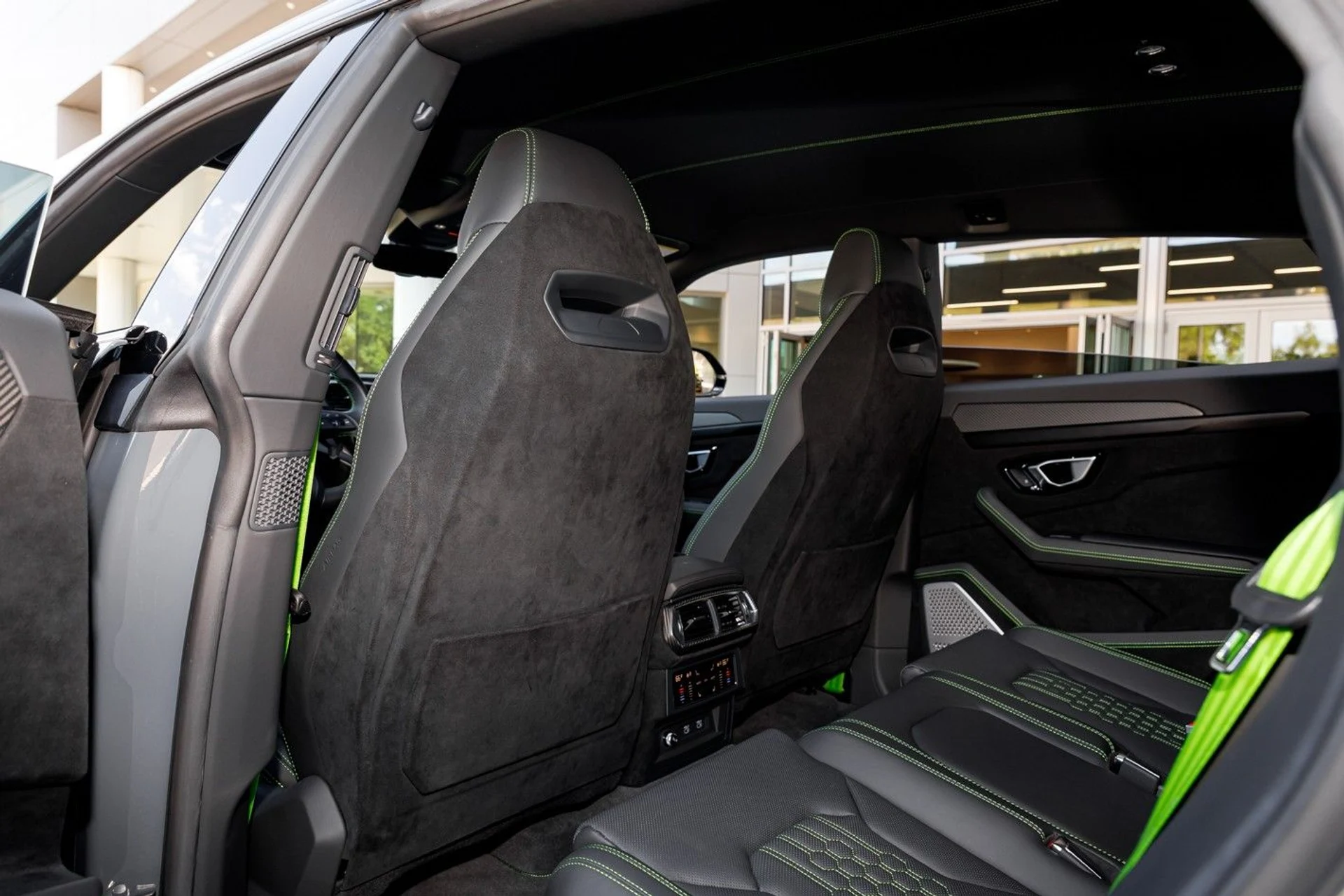 mph063_3187236913_667_p65_l_279ecc03e2