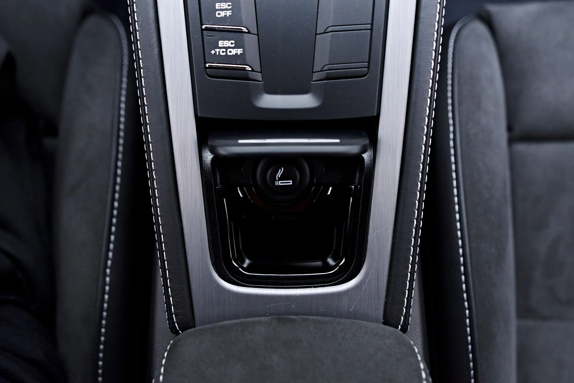 mph063_3197566112_Used_2021_Porsche_718_Cayman_GT_4_1753215060_9b6af220a0