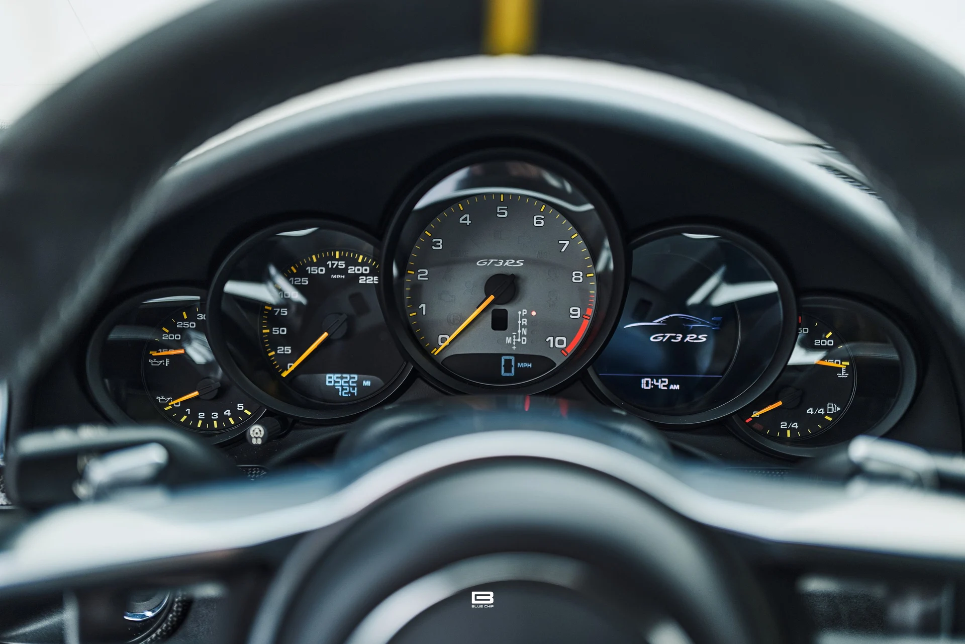 mph063_3285719531_69d6841eef47113d7da70111_L1200384_2760f396b6