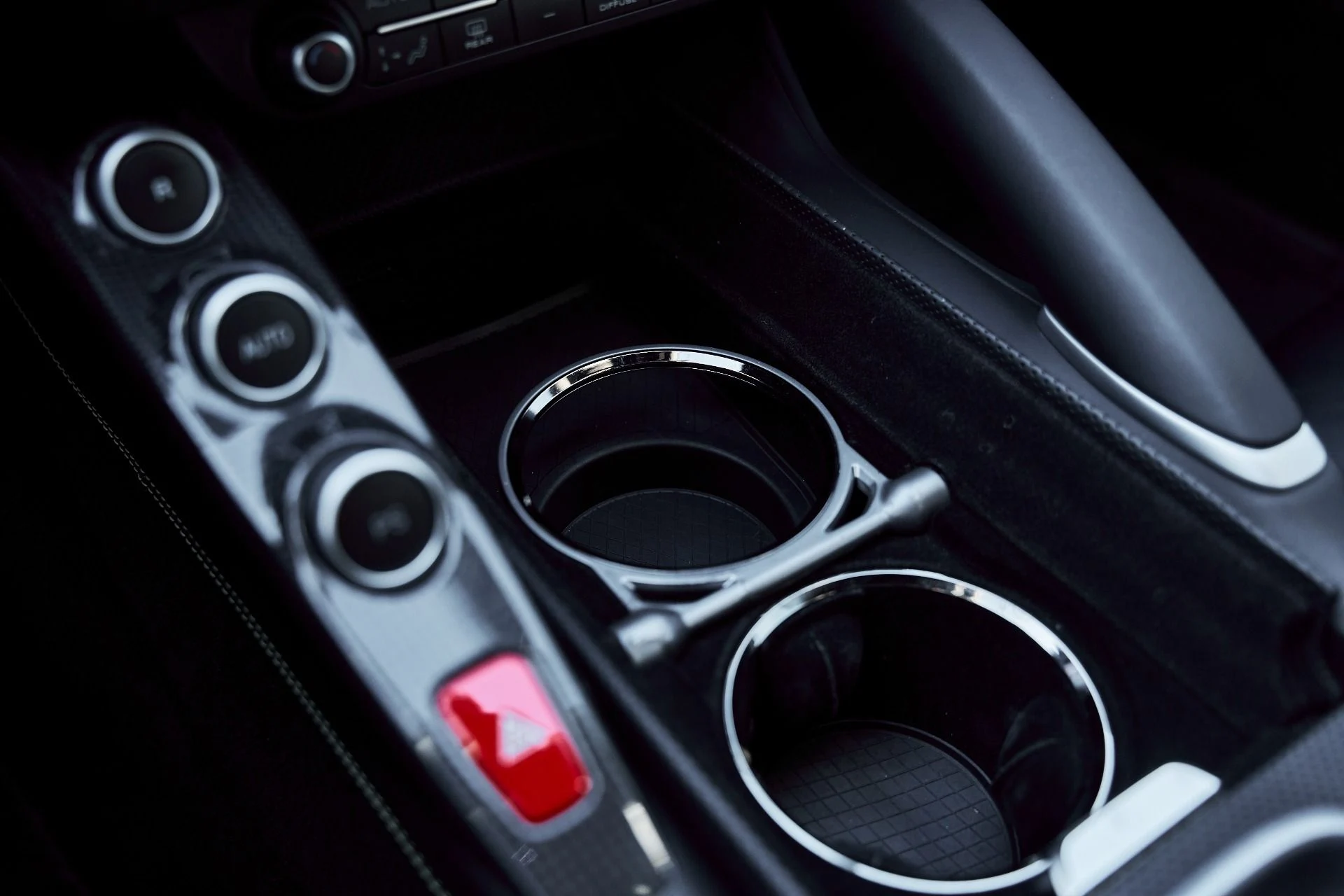 mph063_328604163_Used_2018_Ferrari_GTC_4_Lusso_T_1770509615_b0199eb9e8