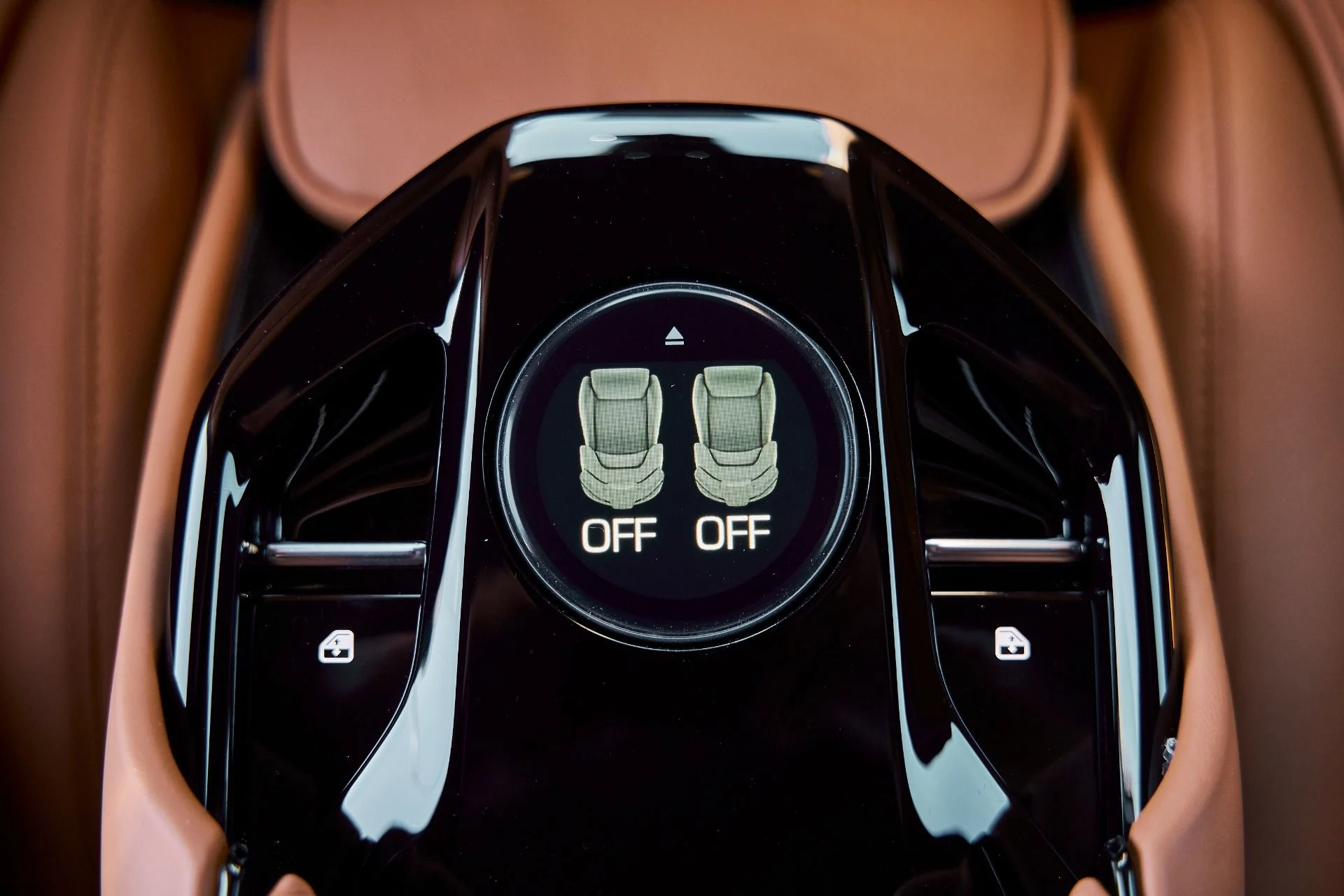 mph063_3357578564_Used_2026_Ferrari_Purosangue_1771462153_7e5fe5ee8b