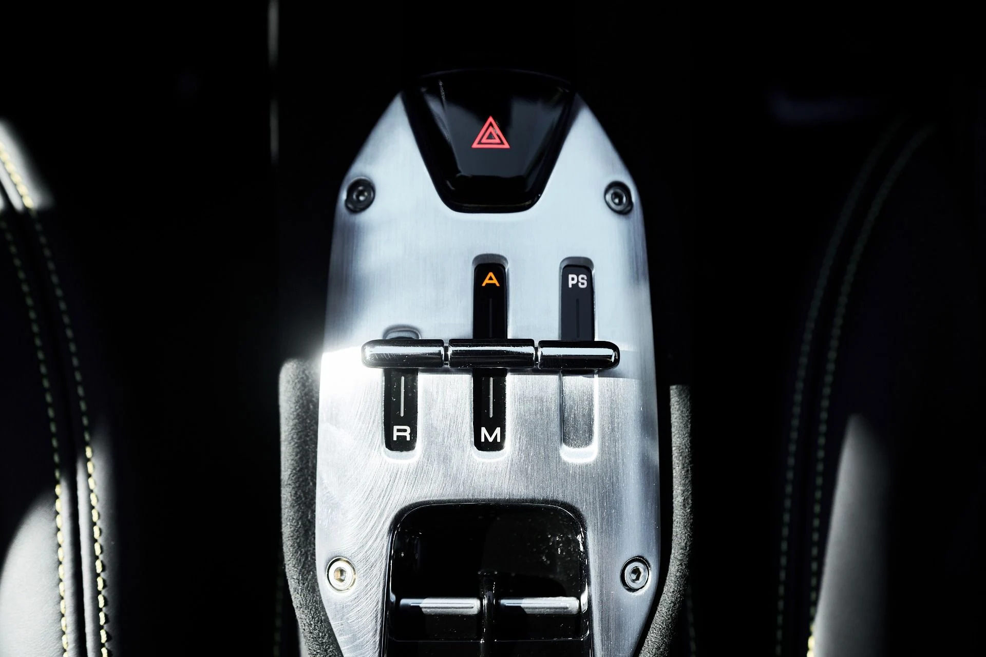 mph063_3381594838_Used_2023_Ferrari_SF_90_Stradale_1762821728_c4a9203e81