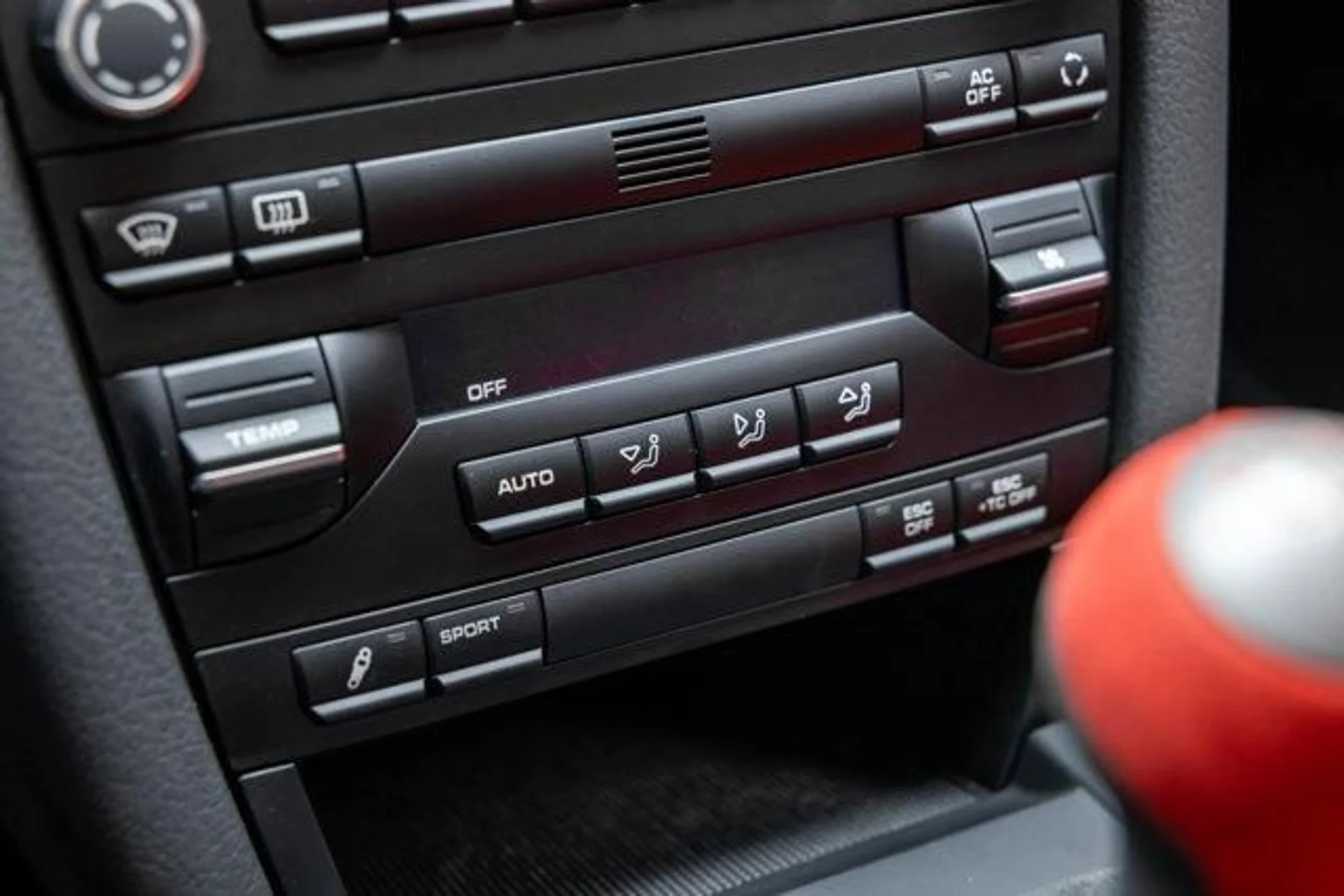 mph063_3382960798_hx4dcq_Ofc_Hn_Jo_Qh_DQ_Zpsz0_Wi_z0_54eac07cb6