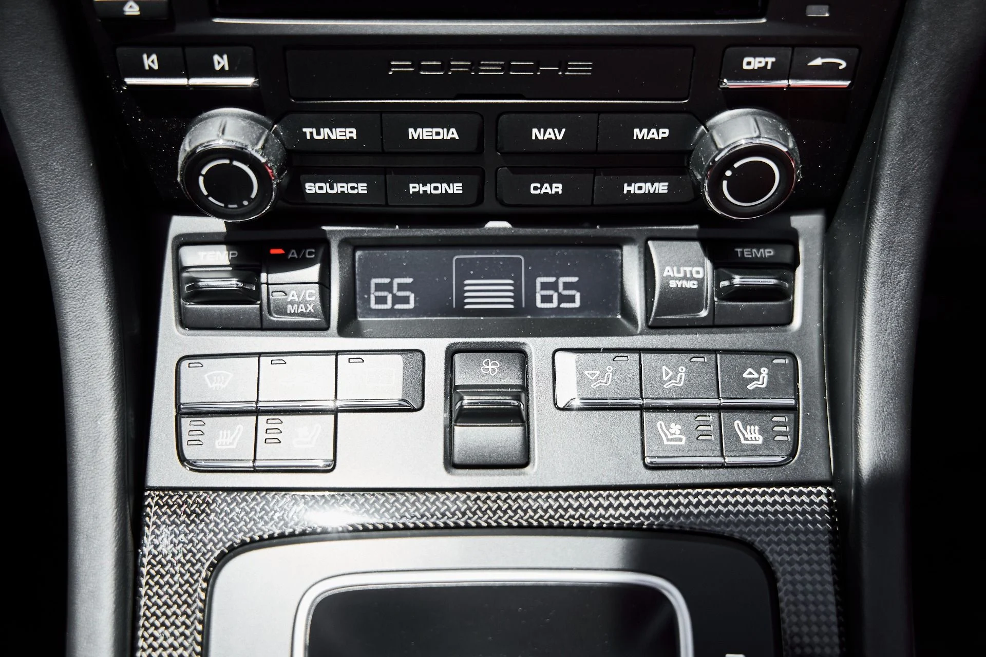 mph063_3401018325_Used_2019_Porsche_911_Turbo_S_1781225482_bead874c7a
